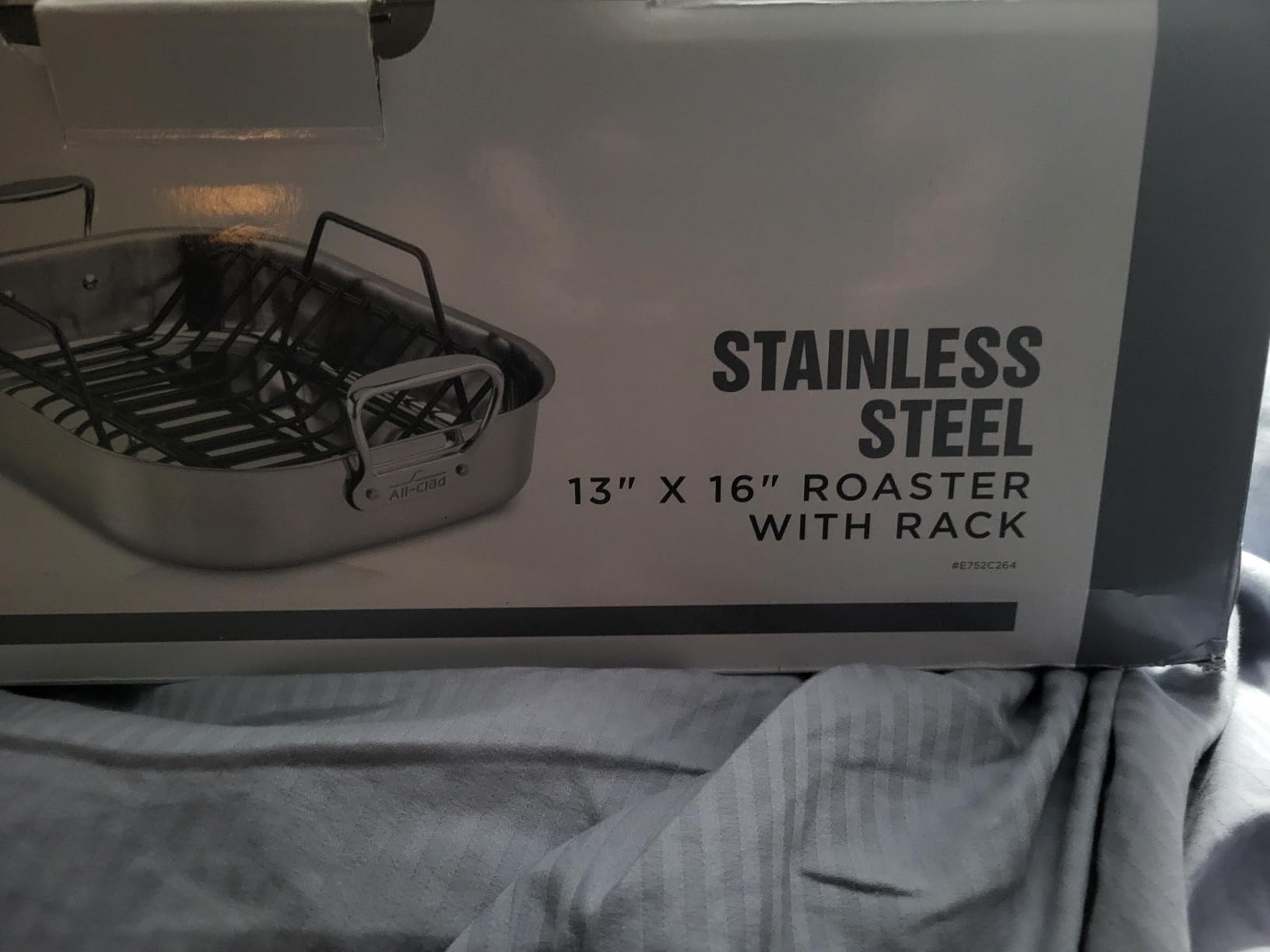 All-Clad Specialty Stainless Steel Roaster and Nonstick Rack 16x13x5 Inch Oven Broiler Safe 600F Roaster Pan, Pots and Pans, Bakeware, Turkey, Silver customer photo 2