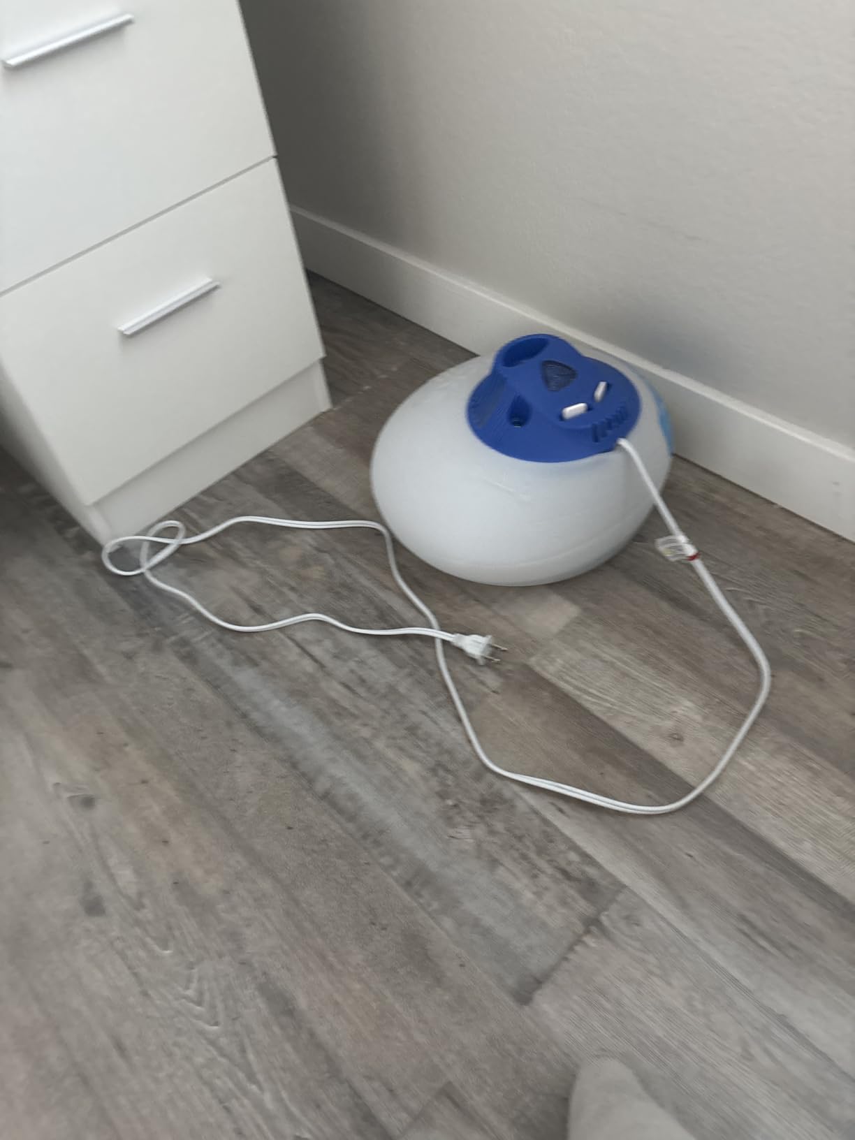 Vicks Warm Steam Vaporizer & Humidifier 1.5 Gallon Tank for Small and Medium Rooms, Night Light, Works with VapoPads and VapoSteam customer photo 2