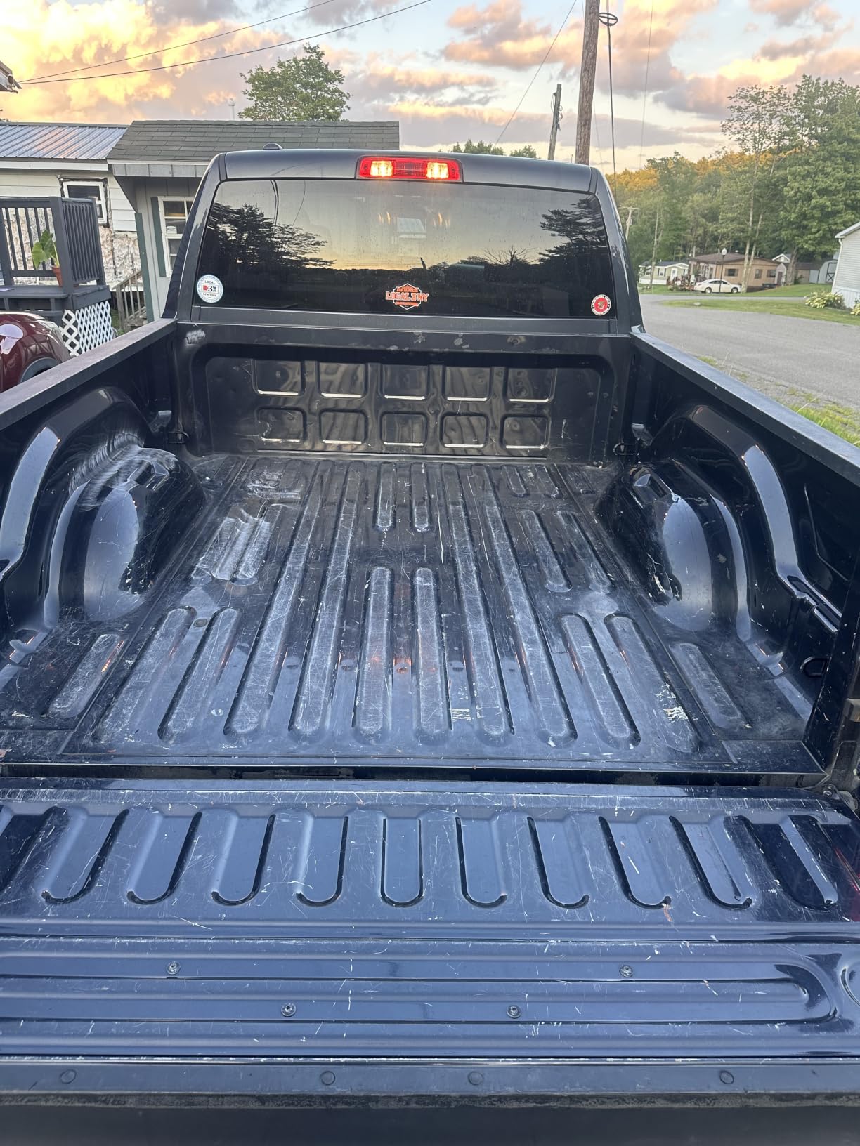 HERCULINER HCL1B8 Roll-on Bed Liner Kit, Black, 1 Gal. customer photo 1