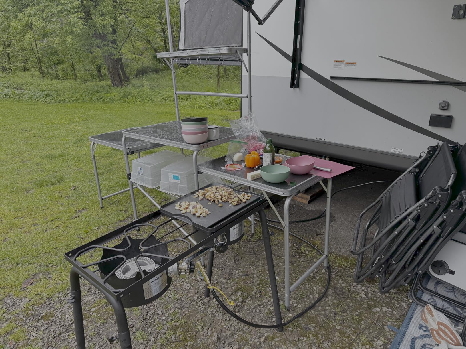 Camp Chef Explorer, Two Burner Stove, Two 30,000 BTU's cast-aluminum burners, Cooking Dimensions: 14 in. x 32 in, Black customer photo 1