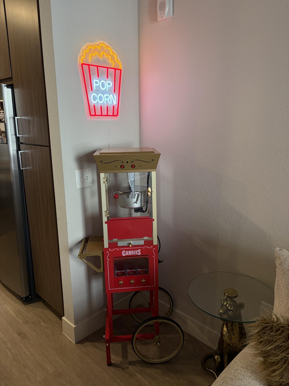 Nostalgia Popcorn Maker Machine - Professional Cart With 8 Oz Kettle Makes Up to 32 Cups - Vintage Popcorn Machine Movie Theater Style - Red customer photo 2