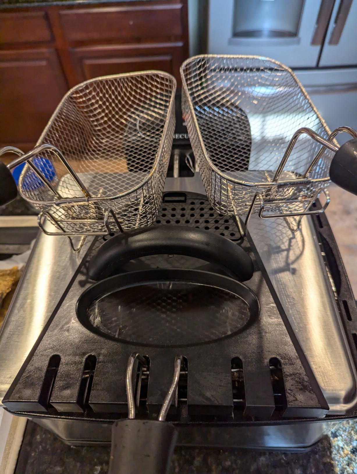 Secura 4 Liters / 17-Cup Stainless-Steel 1700-Watt Electric Deep Fryer with Timer Free Extra Odor Filter, Triple Basket, 4.5 Quarts, Silver customer photo 2