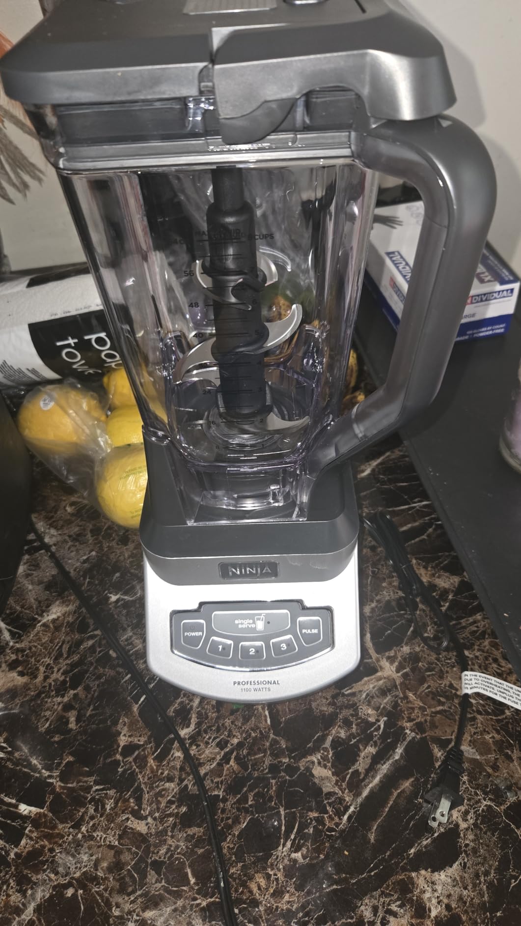 Ninja BL660 Professional Compact Smoothie & Food Processing Blender, 1100-Watts, 72-oz. Pitcher, (2) 16-oz. To-Go Cups, Gray customer photo 2