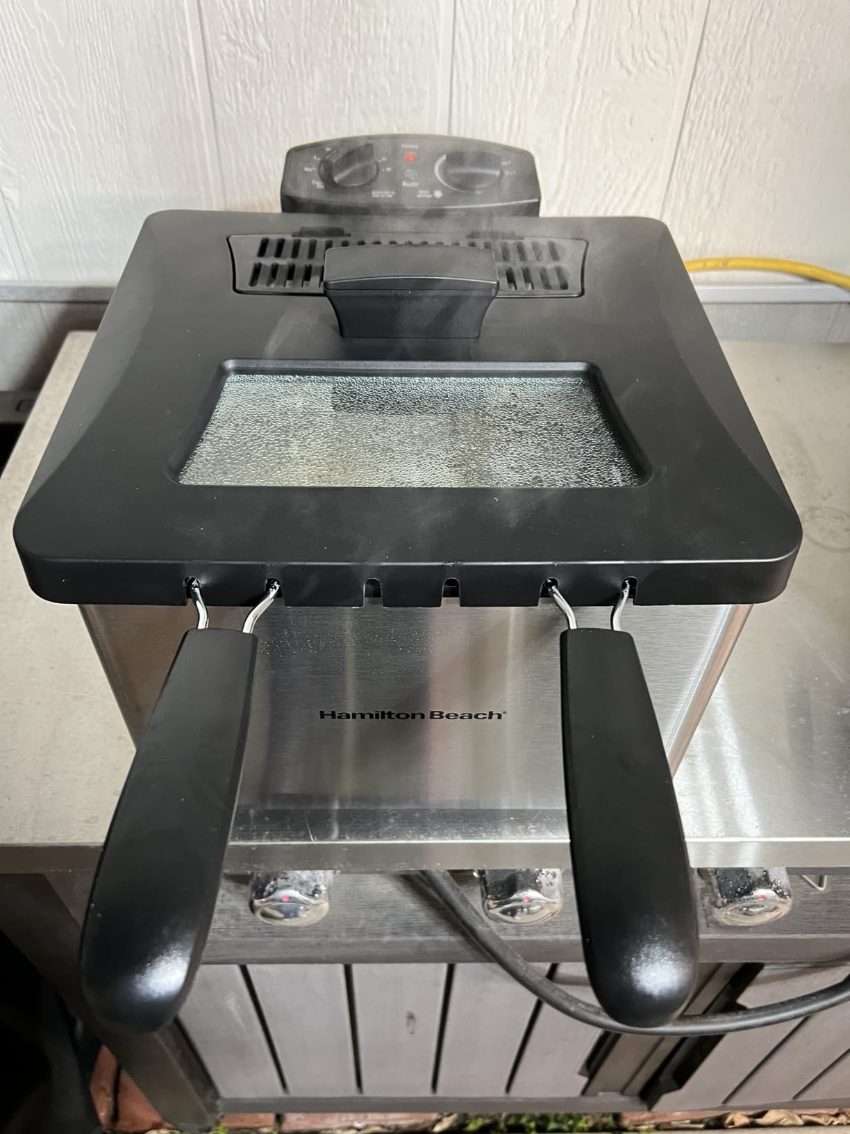 Hamilton Beach 4.5 Liter Professional Style Electric Deep Fryer | 19 Cup Oil Capacity | With 2 Baskets | 1800 Watts | View Window Lid | Easy Detach Magnetic Cord | Stainless Steel | 35036 customer photo 1