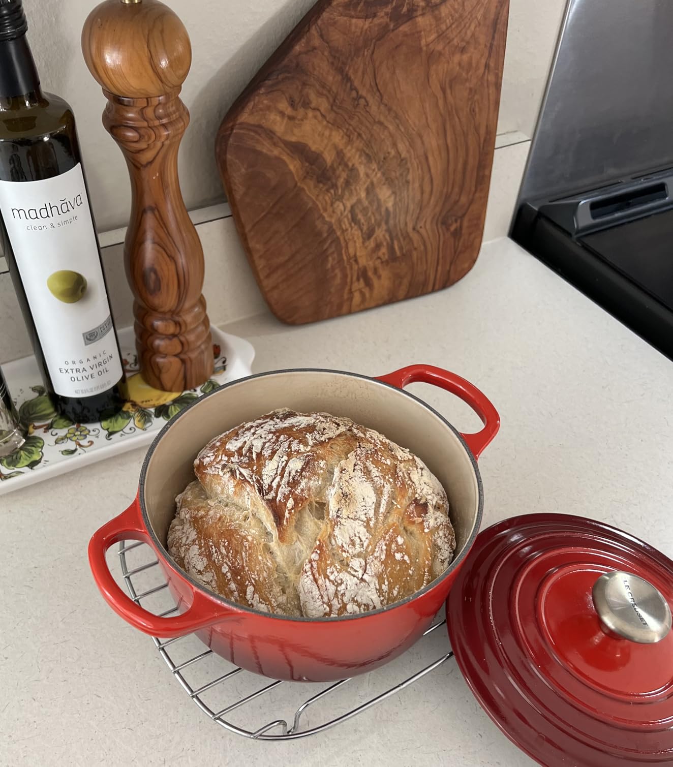 Le Creuset Signature Enameled Cast Iron Round Dutch Oven, 5.5 qt., Flame customer photo 1