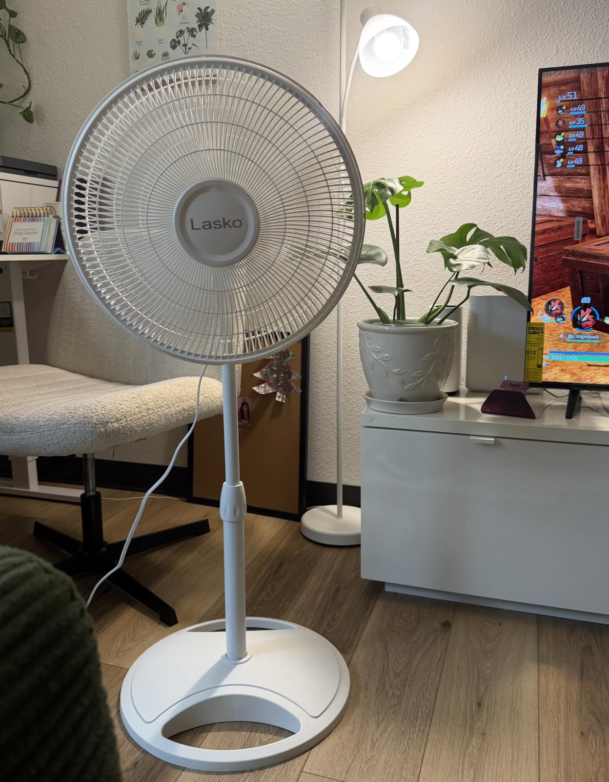 Lasko Oscillating Pedestal Fan - Adjustable to 47