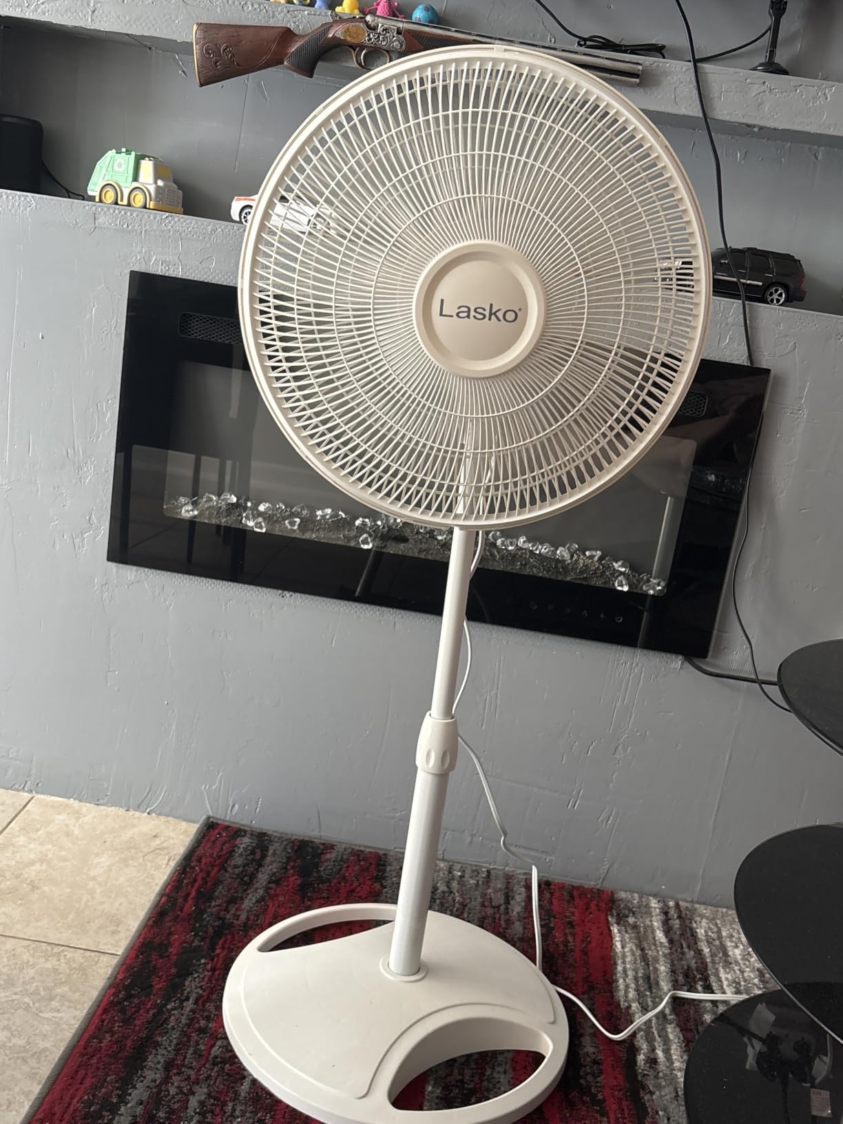 Lasko Oscillating Pedestal Fan - Adjustable to 47