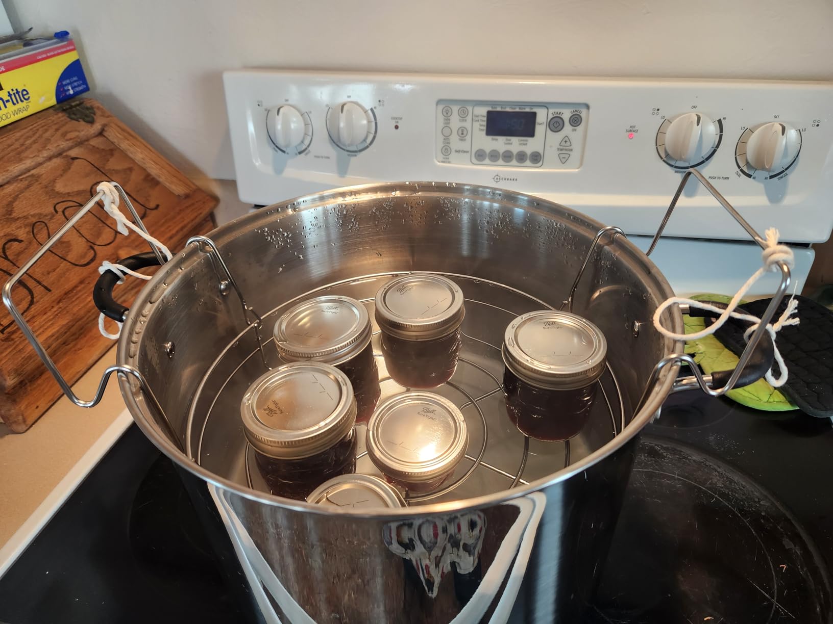 Cook N Home Professional 12 Quart Stainless Steel Stock Pot with Lid | Induction Cookware for Pasta, Soup, Canning, Oven Safe, Dishwasher Safe customer photo 1