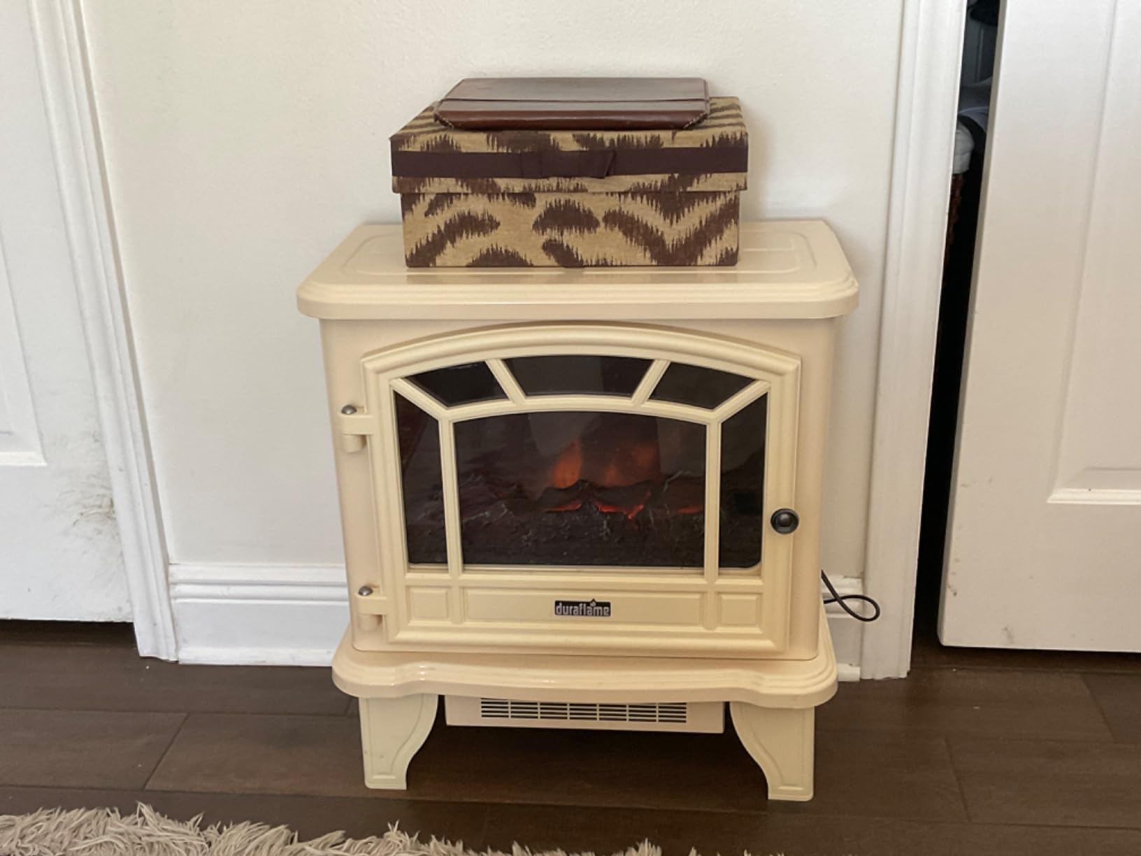 duraflame Infrared Quartz Electric Fireplace Stove Heater, Black customer photo 1