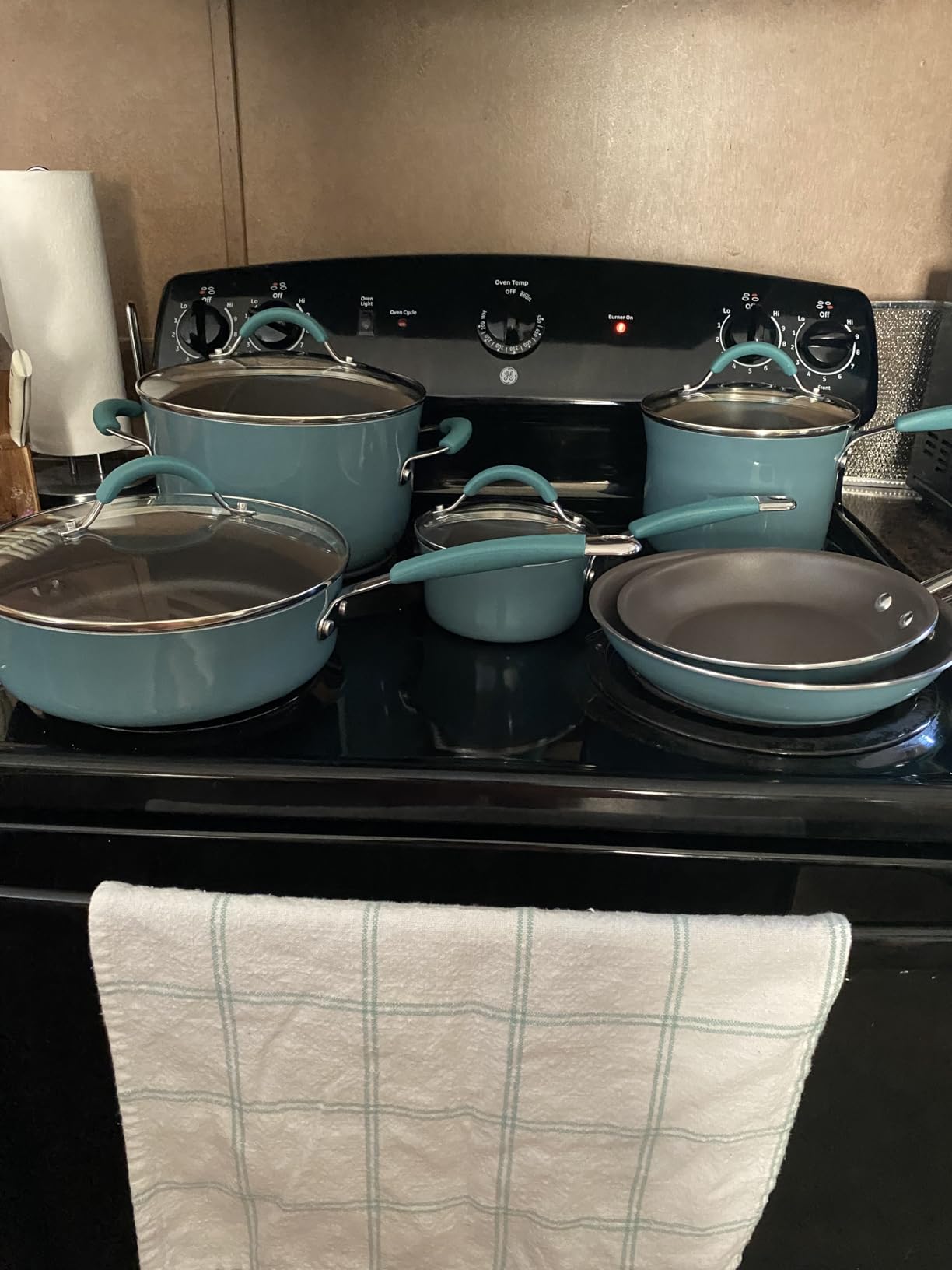 Rachael Ray Cucina Nonstick Cookware, Sea Salt Gray Pots and Pans Set, 12-Piece customer photo 2