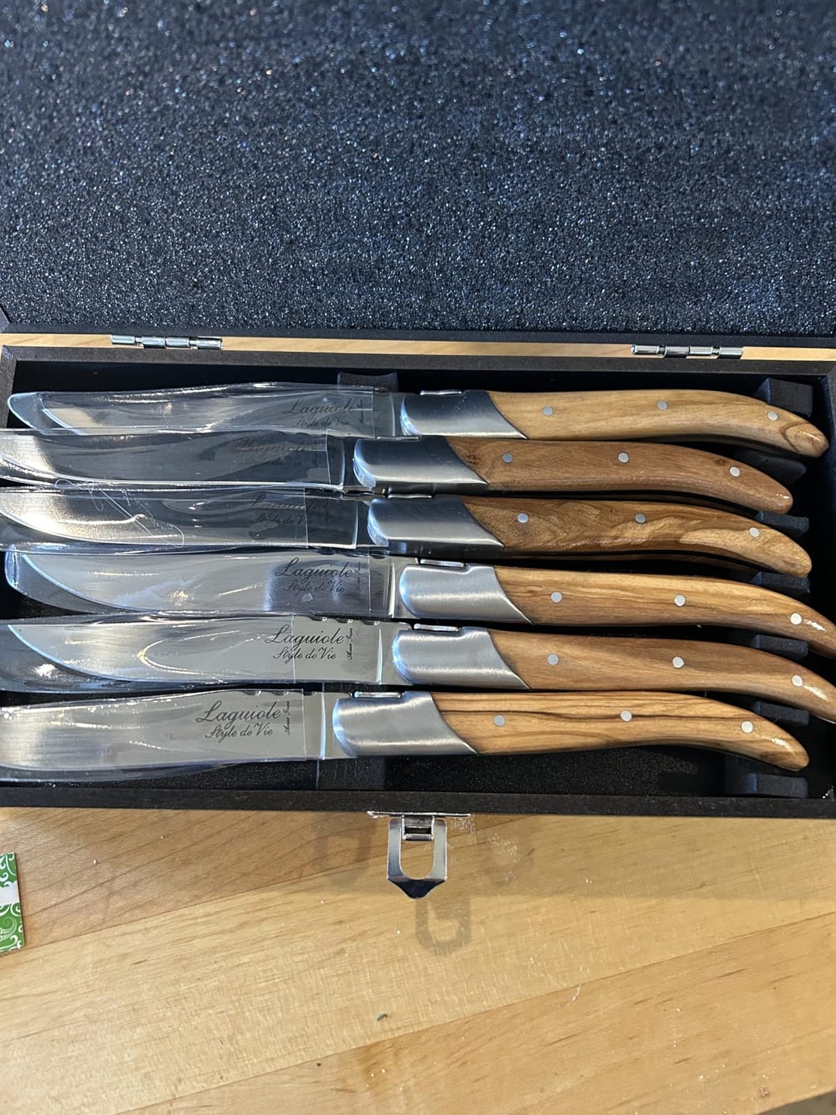 Laguiole Style de Vie Steak Knives Luxury Line - 6 pcs, Olive Wood customer photo 1