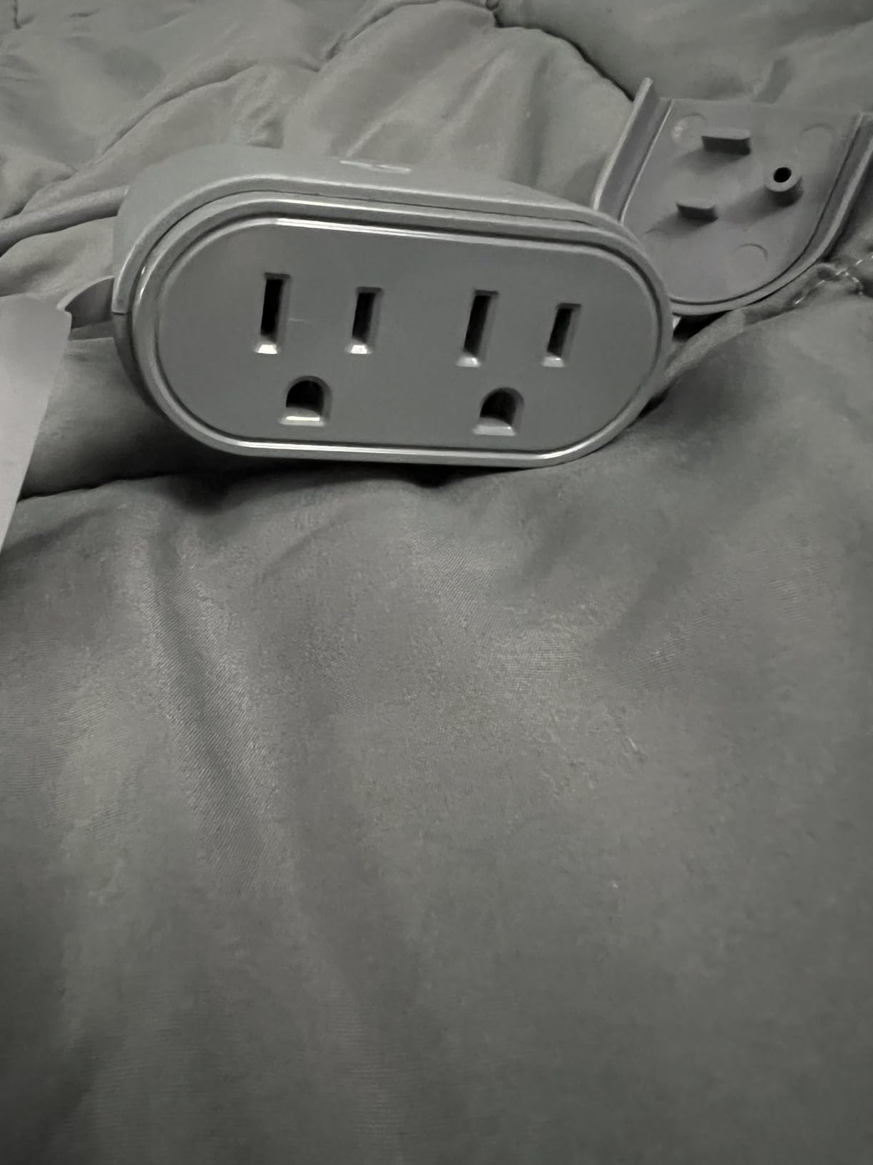 Geeni Indoor/Outdoor Smart Plug, Weatherproof, 1 Socket, Remote, Black | Wireless remote control and timer, compatible with Alexa, Google Home, requires 2.4 GHz Wi-Fi customer photo 2