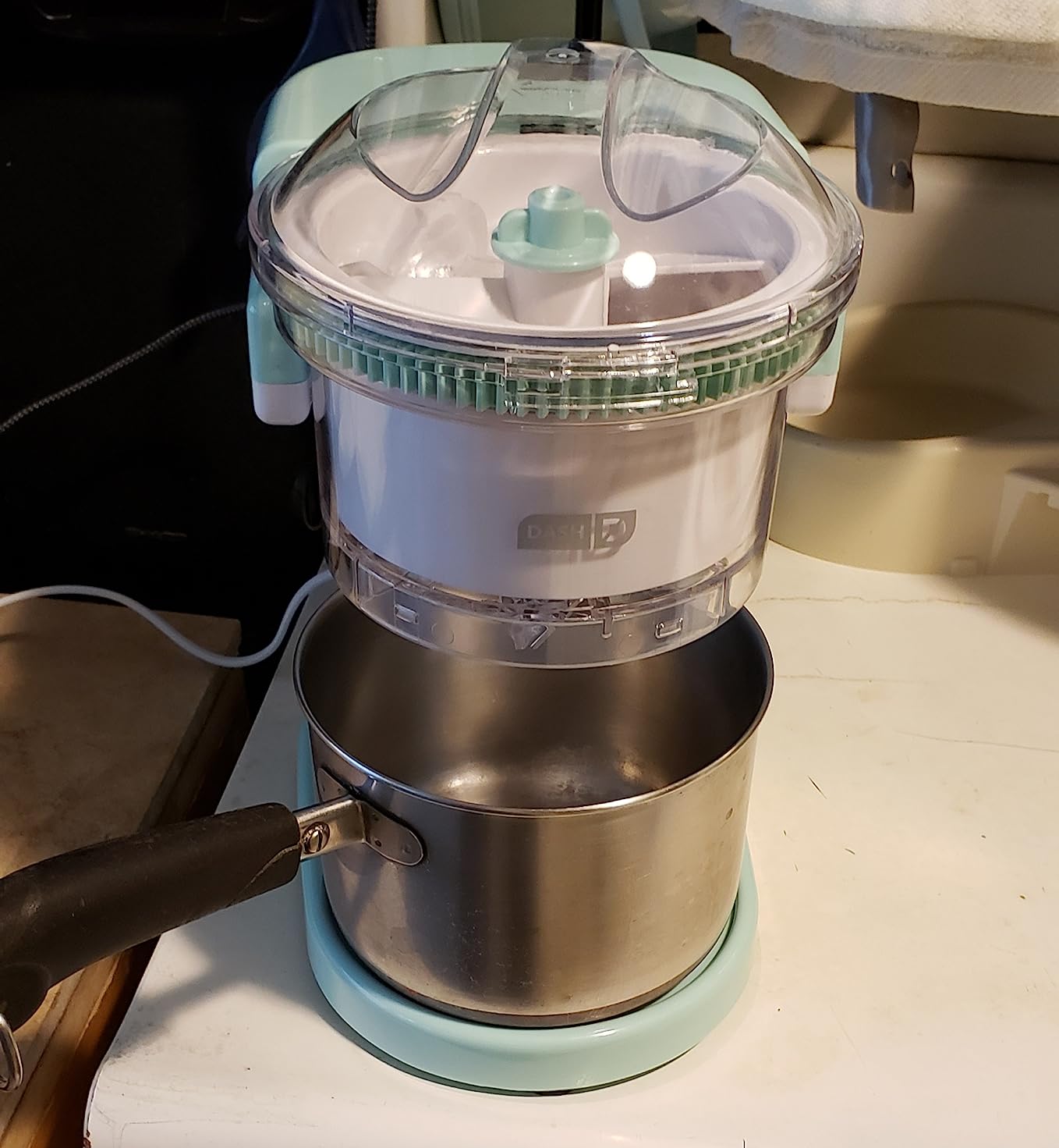 Dash Shaved Ice Maker - Frozen Dessert Maker for Snow Cones, Slushies, Cocktails & More - Easy to Use & Clean - Space-Saving Design - Aqua customer photo 1