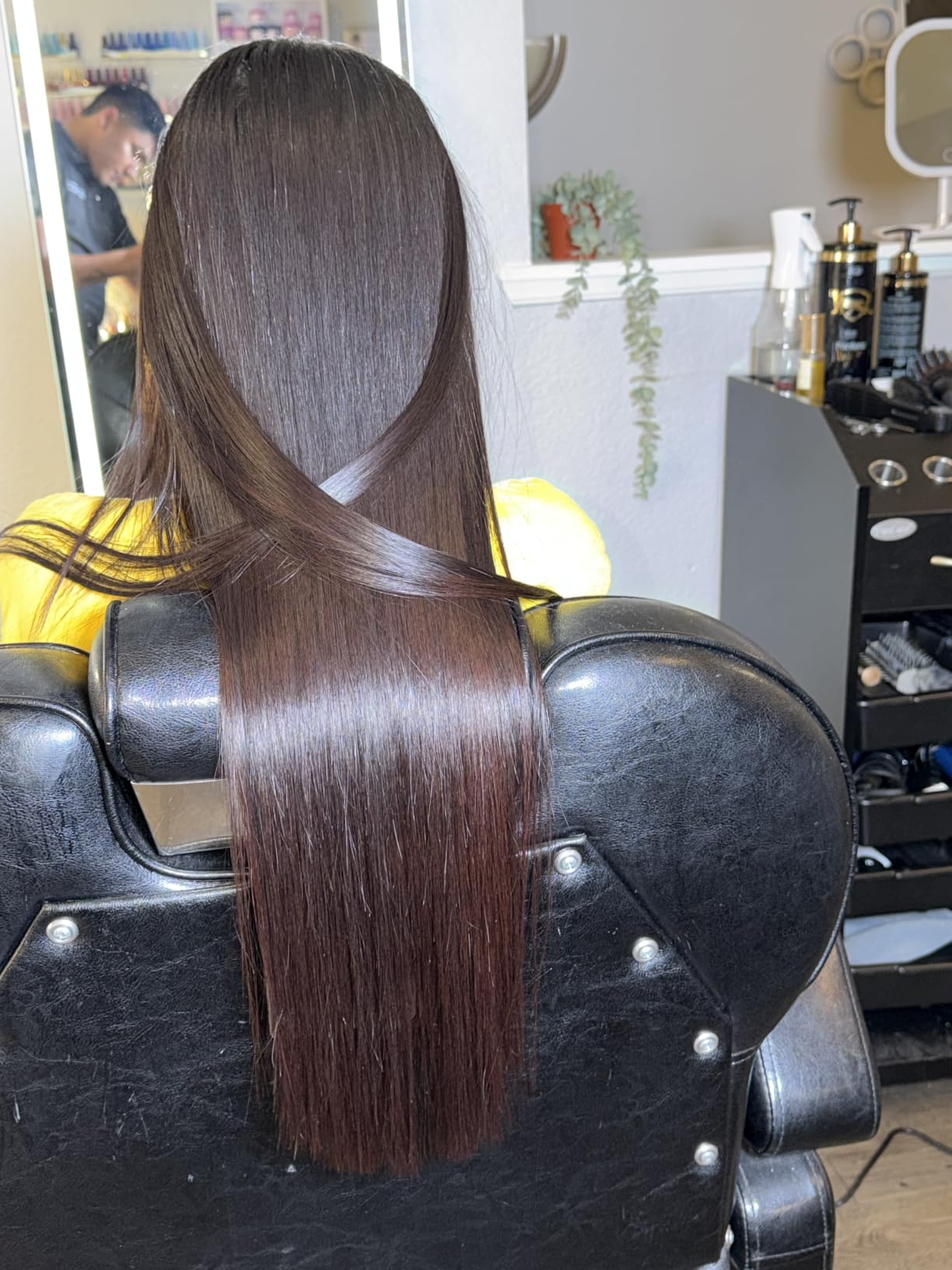 Lizze Extreme Professional Hair Straightener | Original Nano Titanium Technology Straightens Dry, Frizzy Hair Curls | 250 Deg. C. (480'f) - 110 Volts customer photo 2