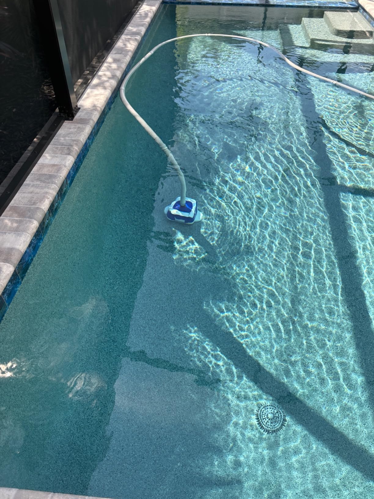 Hayward Pool Vacuum Navigator Pro Automatic Pool Vacuum for Inground Pools (Pool Cleaner for Gunite Surfaces up to 20 x 40 ft) W3925ADC customer photo 1