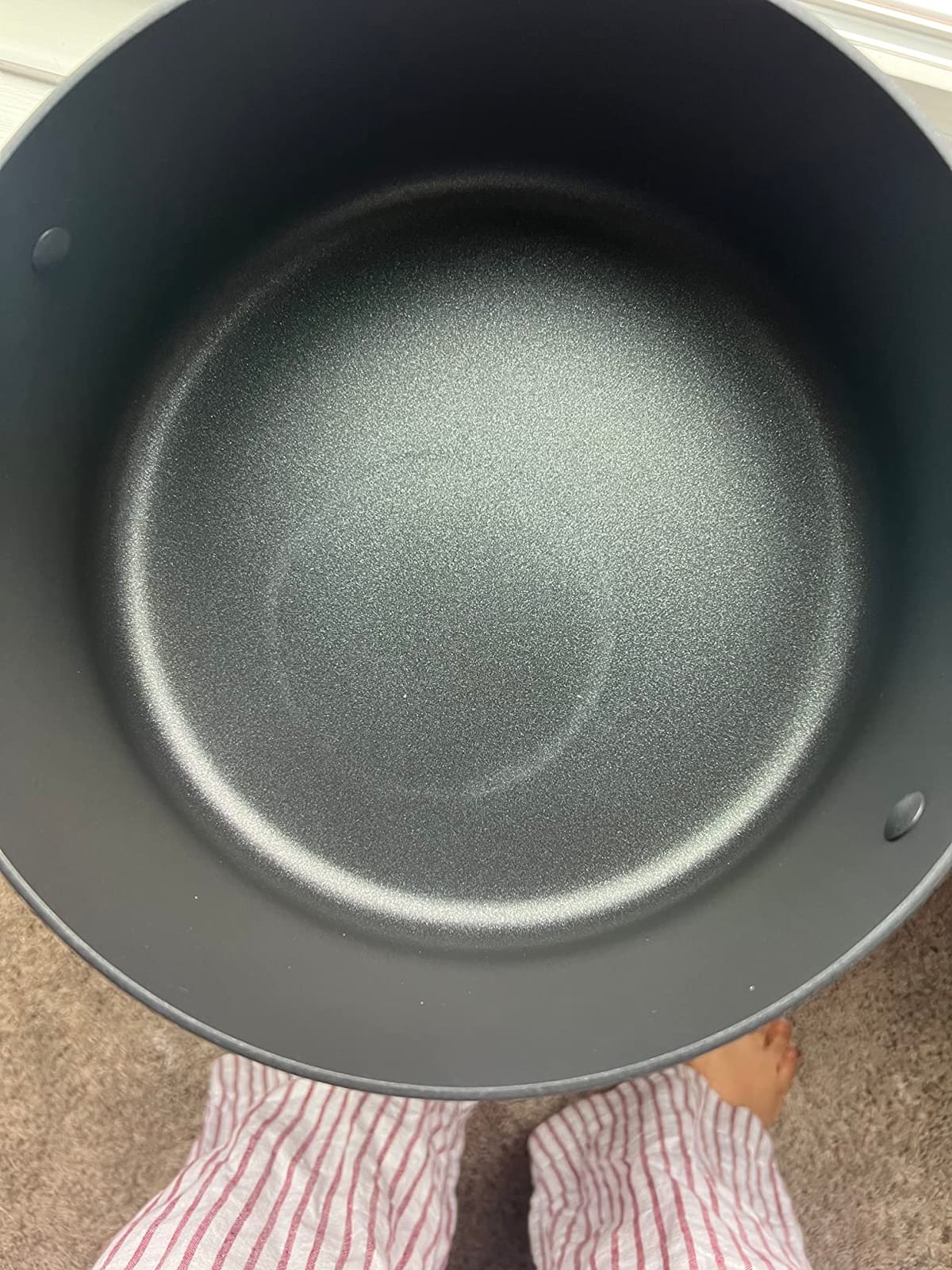 Amazon Basics Non-Stick Cookware Set, Pots and Pans with Lids, Hard Anodized Aluminum, Dishwasher Safe, Oven Safe, Black, 12-Piece customer photo 2