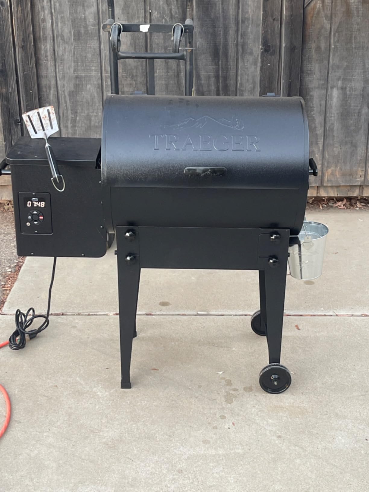 Traeger Tailgater Portable Wood Pellet Grill & Smoker, 300 Sq In | Foldable legs, 6-in-1 versatility - wood-fired flavor for tailgating, camping & outdoor BBQ customer photo 1
