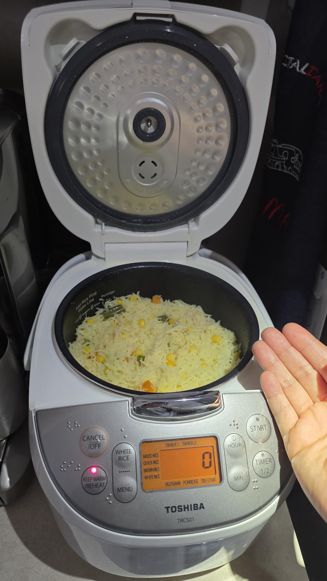 Toshiba Rice Cooker 6 Cup Uncooked - Japanese Rice Cooker with Fuzzy Logic Technology, 7 Cooking Functions, Digital Display, 2 Delay Timers and Auto Keep Warm, Non-Stick Inner Pot, White customer photo 2