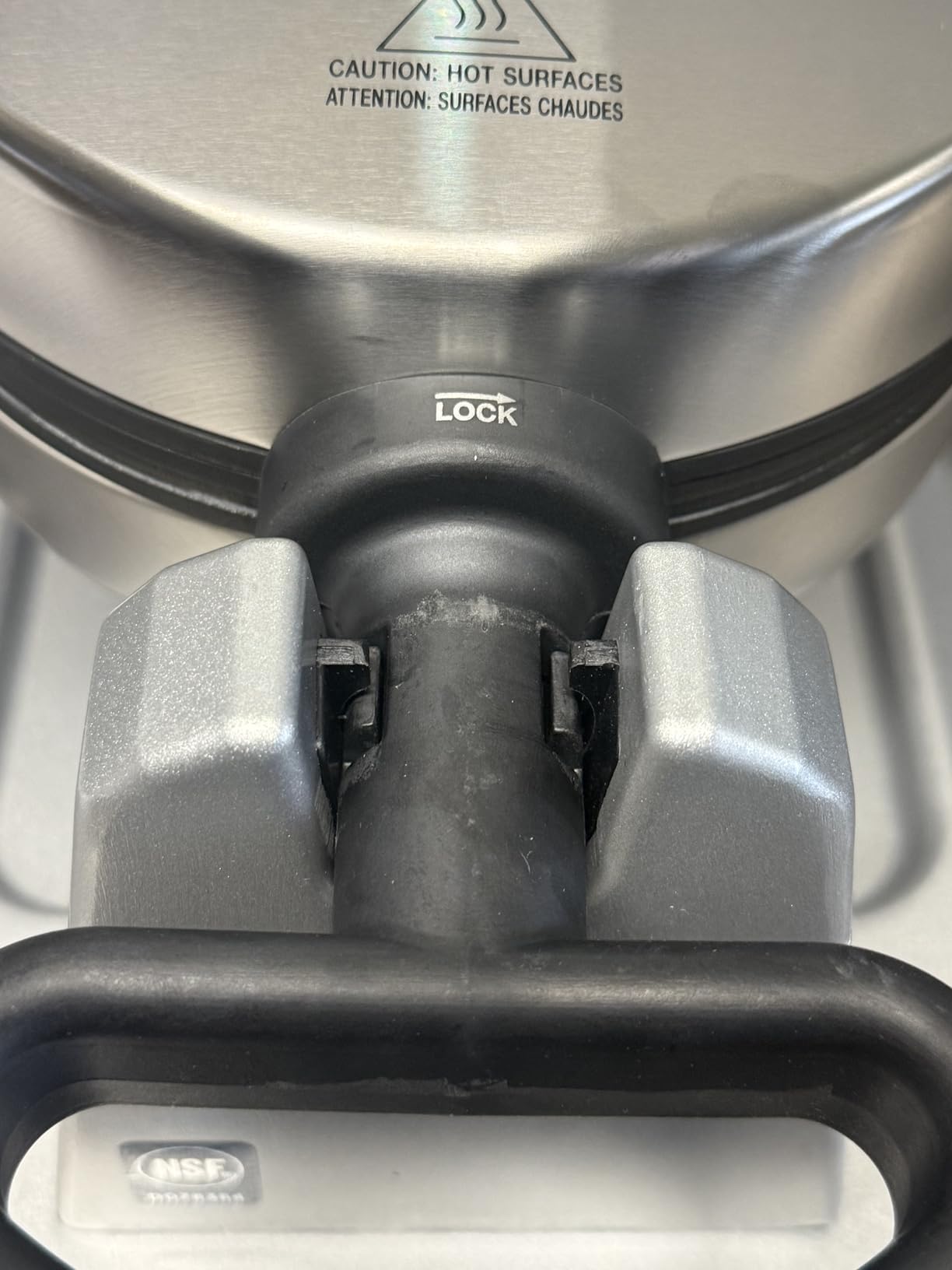 Waring Belgian Waffle Maker with Rotary Feature & 25 Waffles per Hour, Triple-Coated Nonstick Plates, NSF Certified customer photo 2