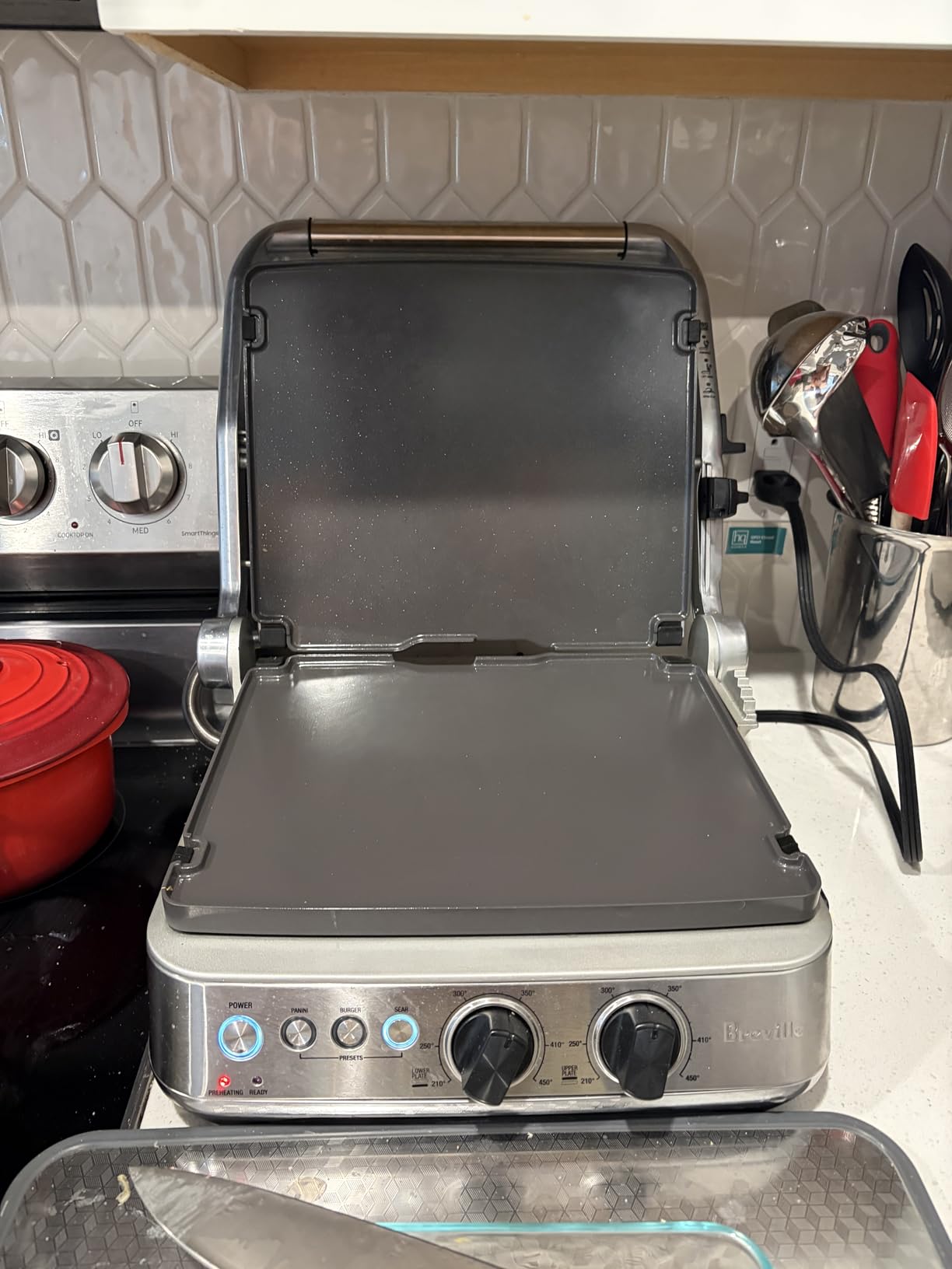 Breville BGR700BSS Sear and Press Grill, Brushed Stainless Steel | Lock in juices and deliver steakhouse-style grill marks on burgers, steaks and more with high-heat sear plates customer photo 2