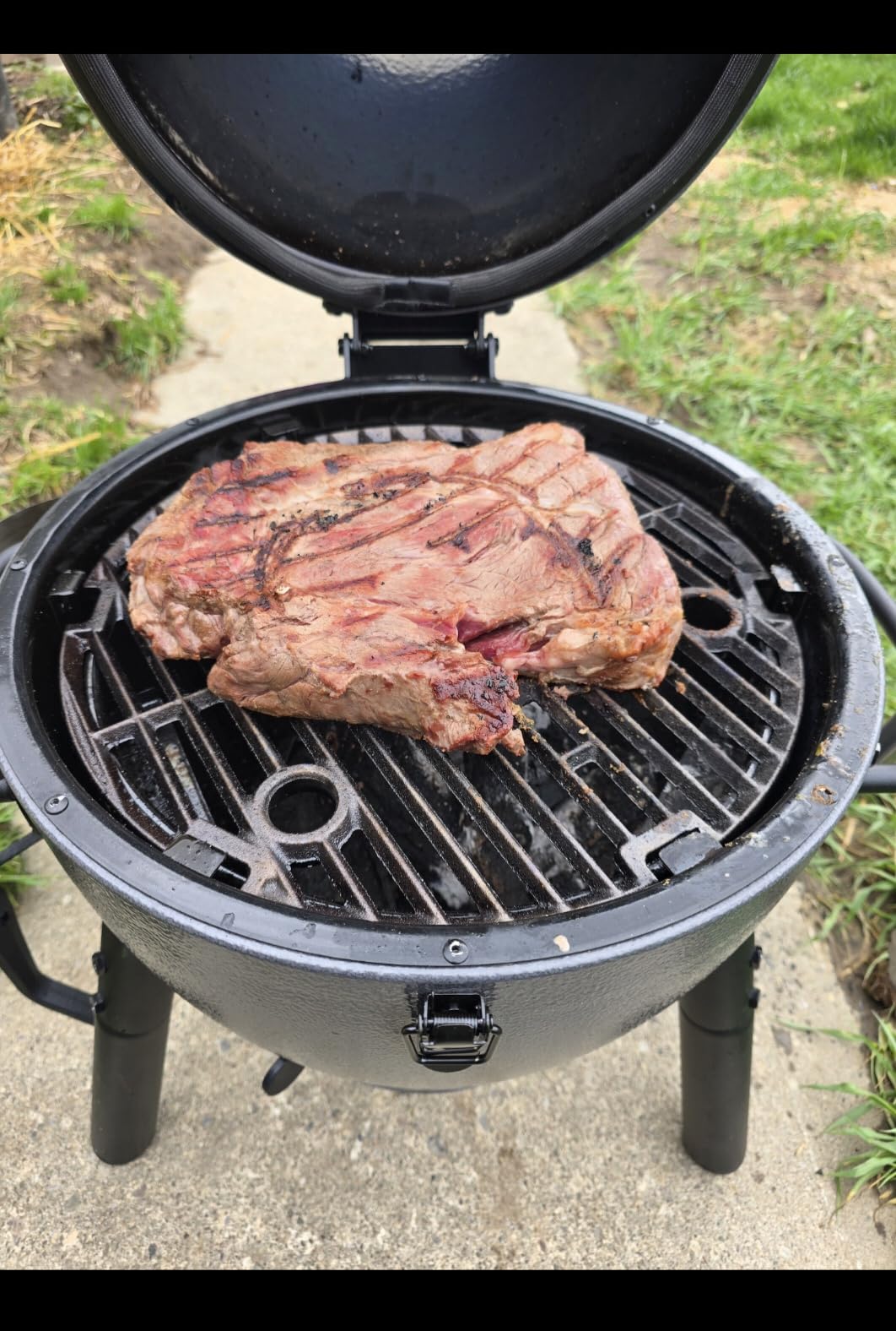 Char-Griller® AKORN® Jr. Portable Kamado Charcoal Grill and Smoker with Cast Iron Grates and Locking Lid with 155 Cooking Square Inches in Ash, Model E86714 customer photo 2