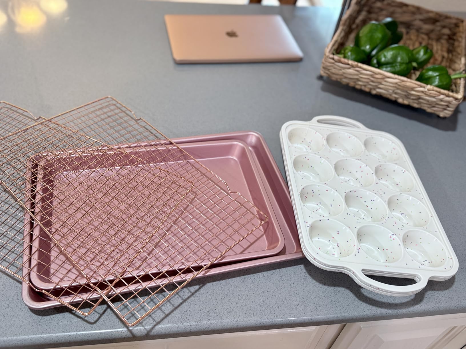 NutriChef 2-Piece Baking Sheet Non Stick - Premium Carbon Steel Cookie Sheets for Baking - Large and Medium Baking Trays for Oven - Black customer photo 2