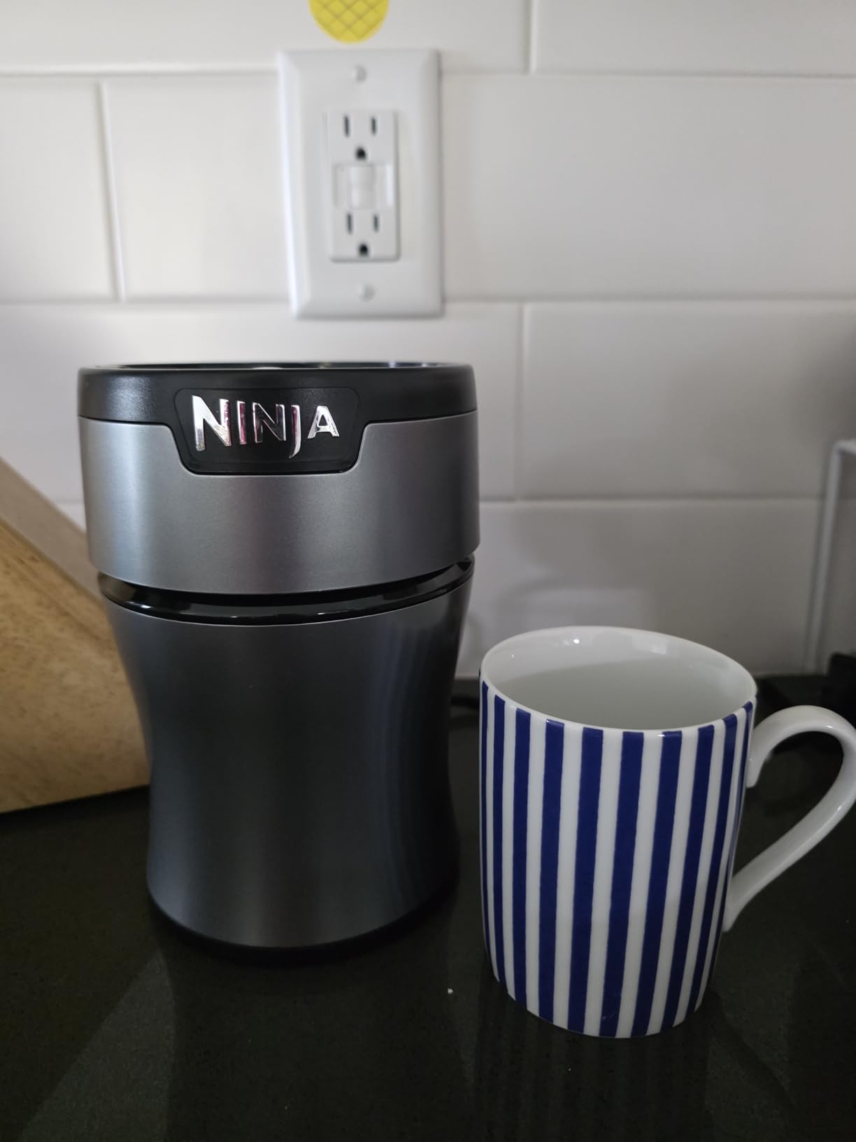 Ninja Nutri-Plus Personal Blender, 900W, (3) 20oz Cups, Silver, BN301 customer photo 2