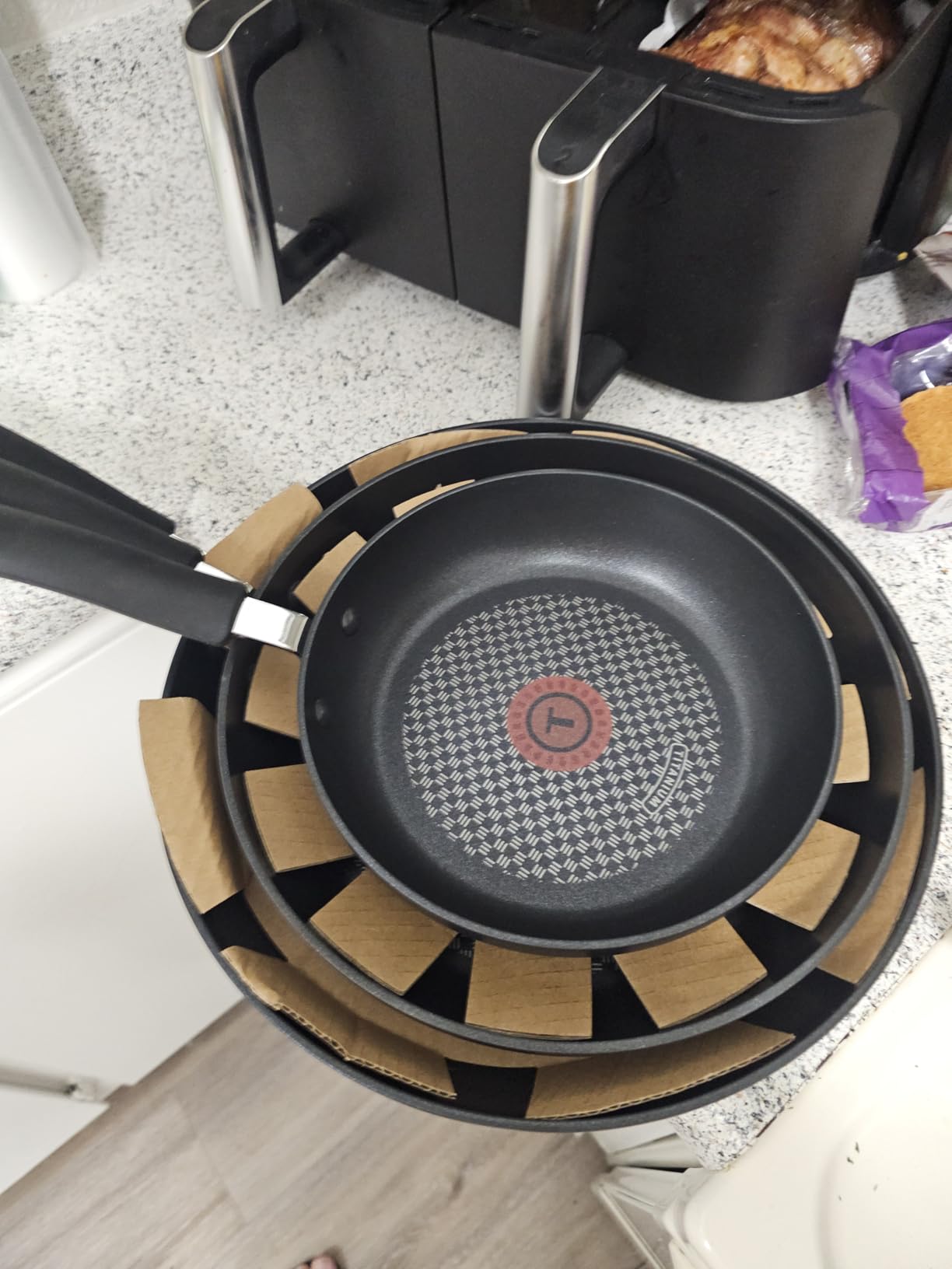 T-Fal Ultimate Hard Anodized Nonstick Fry Pan Set 3 Piece: 8, 10.25, & 12 Inch, Oven Broiler Safe 400F, Kitchen Cookware Set, Pots and Pans Set Non Stick, Frying Pans, Skillets, Dishwasher Safe, Onyx customer photo 2
