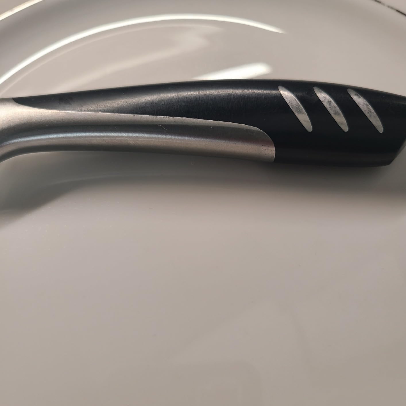 Bellemain Steak Knife Set of 8, Serrated Stainless Steel, Dishwasher Safe customer photo 2
