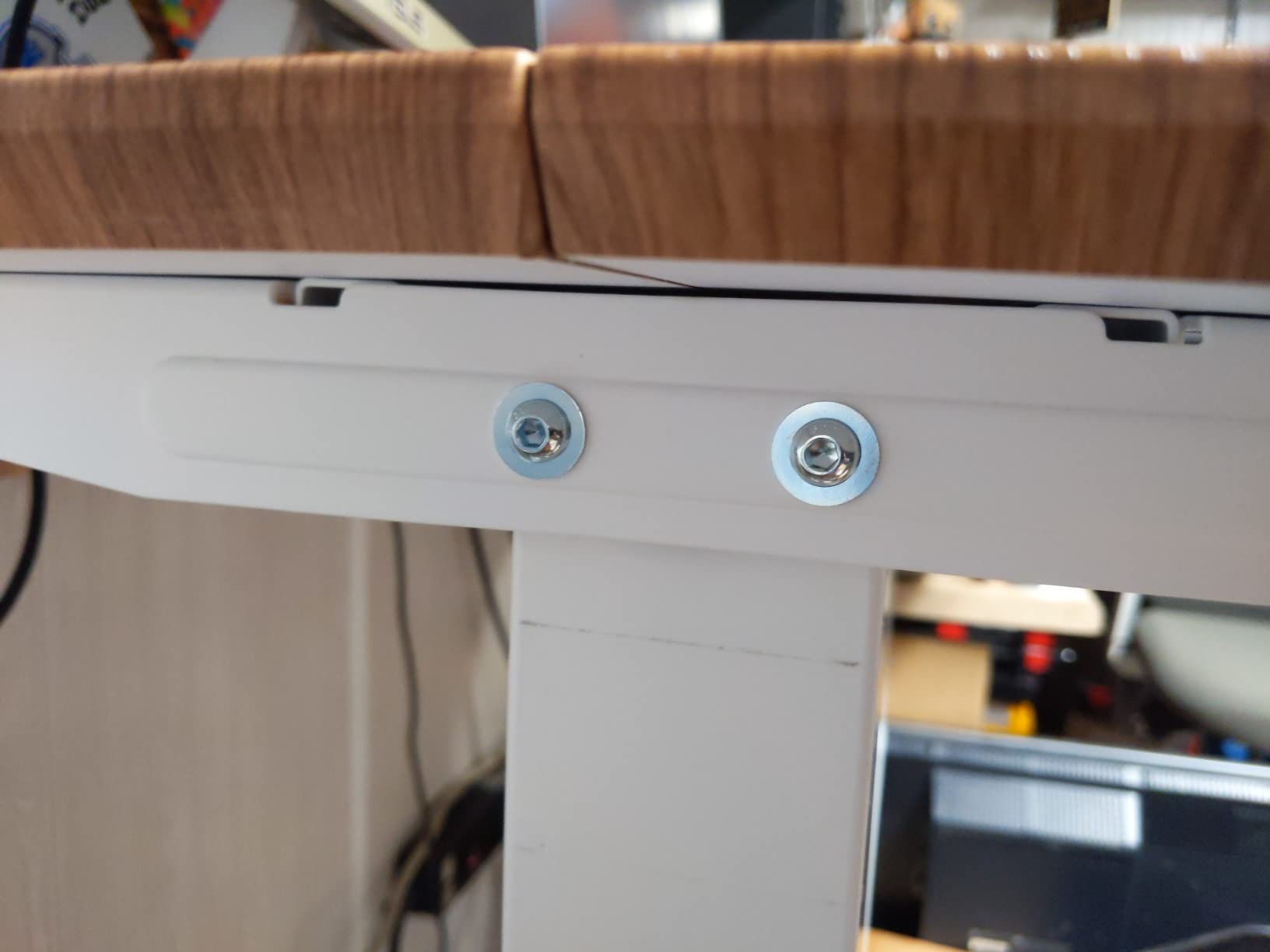 Vari Essential Electric Standing Desk - 48x24 - Hazel Wood customer photo 1