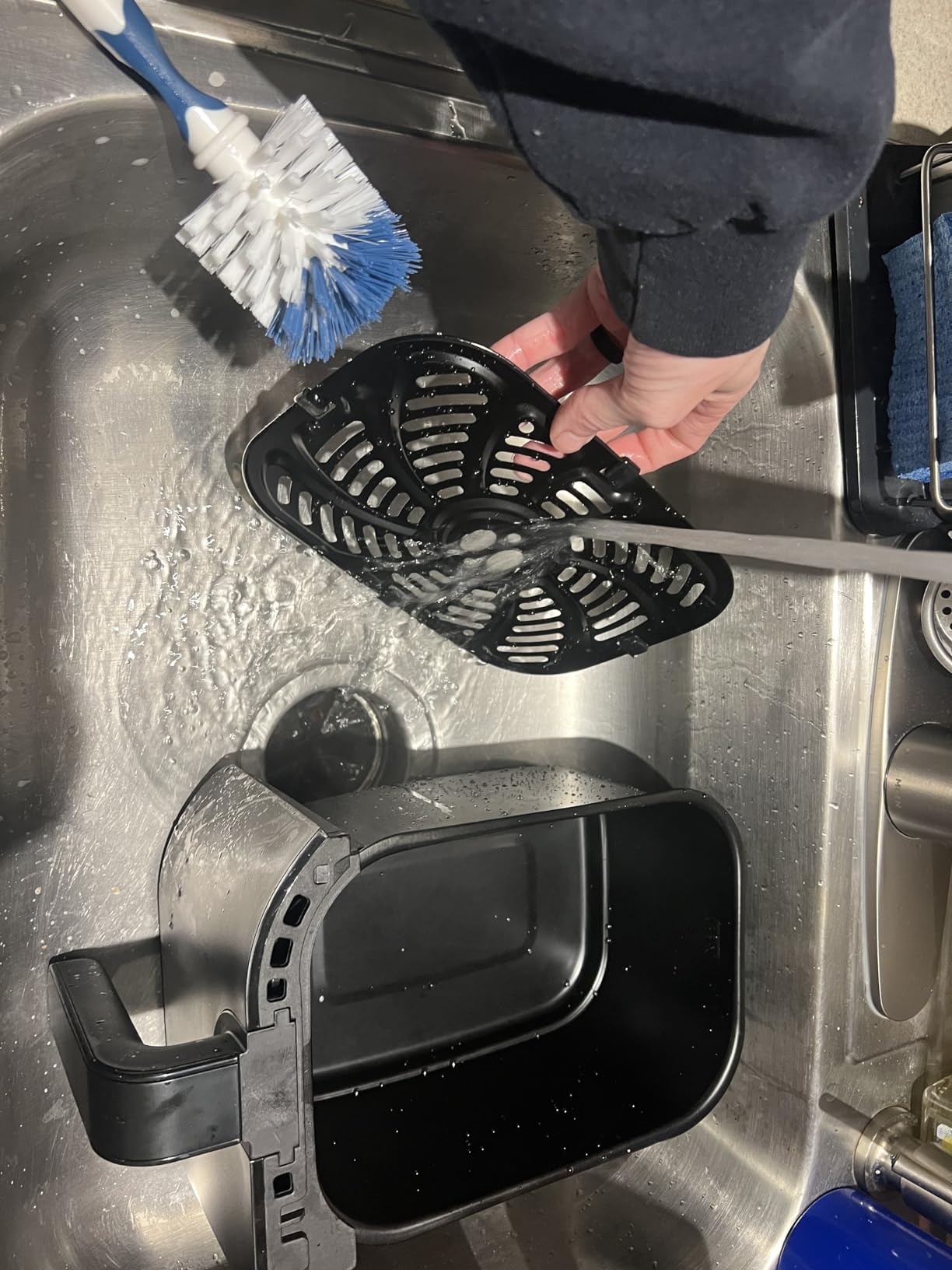Chefman TurboFry Touch Dual Air Fryer - Double Basket Capacity, One-Touch Digital Controls, Shake Reminder customer photo 2