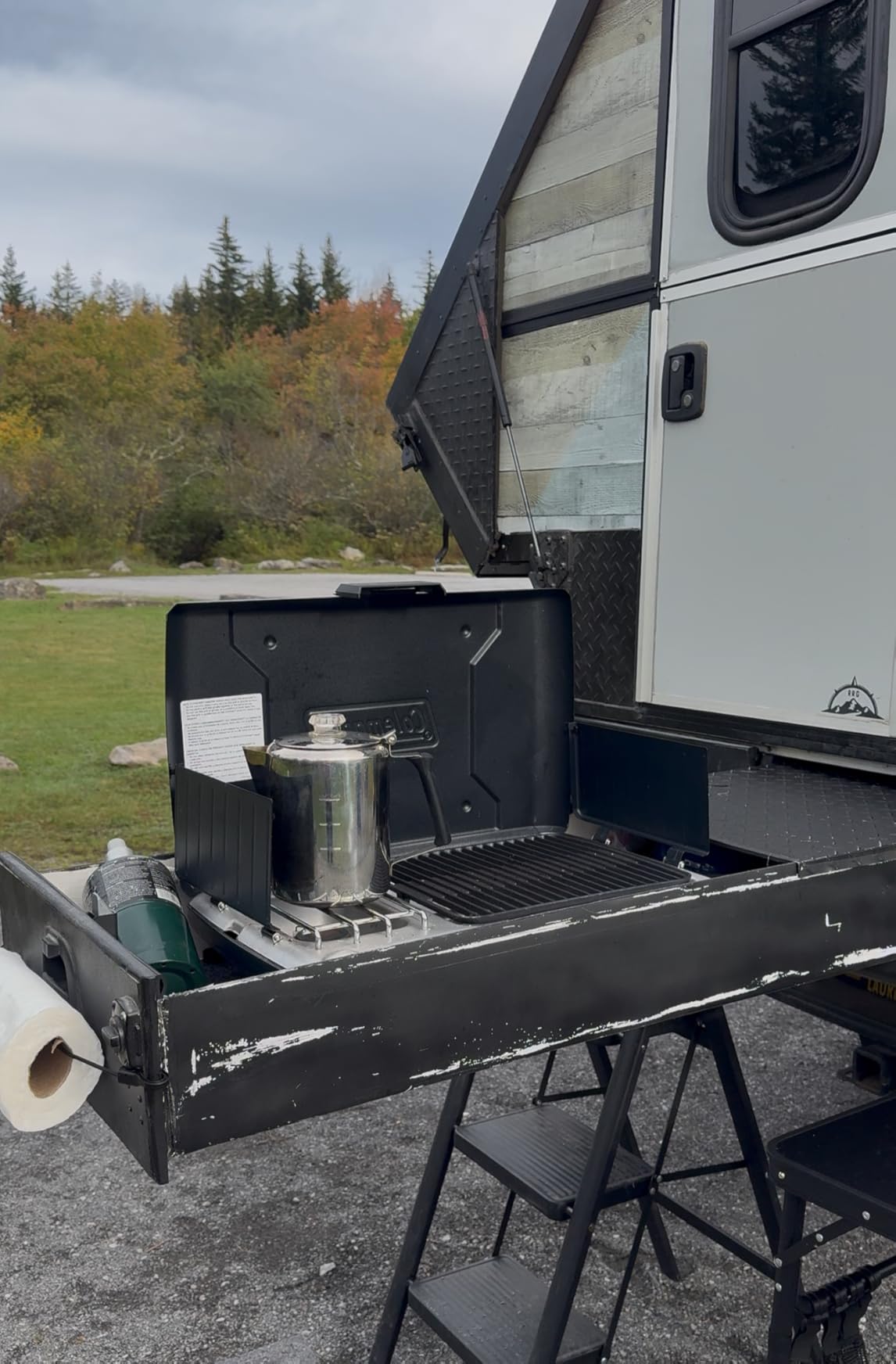 Coleman Triton+ 2-Burner Propane Camping Stove with InstaStart Ignition, Portable Camping Cooktop with 2 Adjustable Burners & Wind Guards, 22,000 BTUs of Power for Camping, Tailgating, Grilling customer photo 2