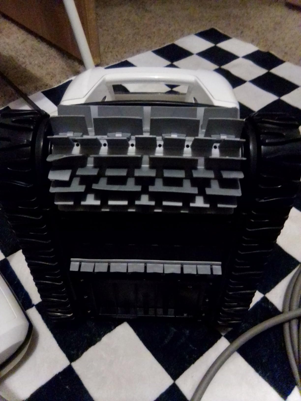 Polaris P724 In-Ground Robotic Pool Cleaner customer photo 2