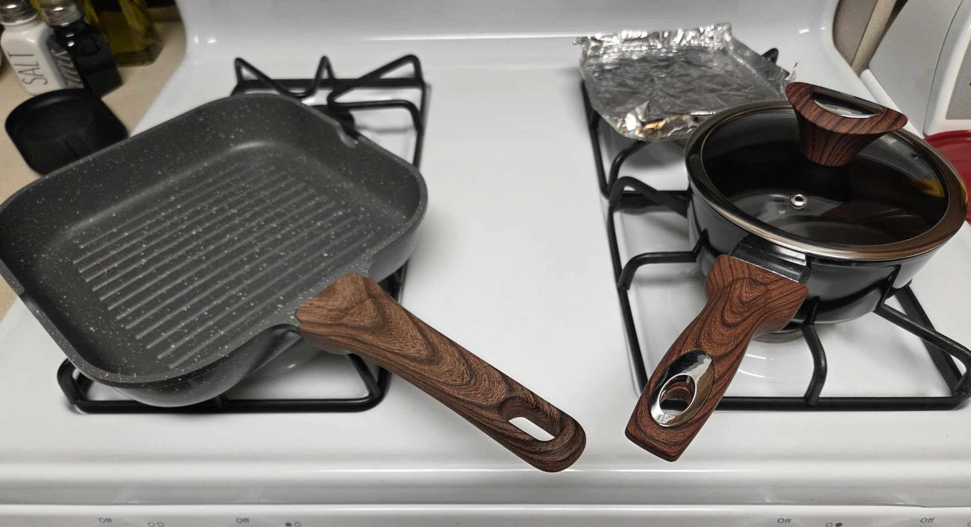 SENSARTE Nonstick Grill Pan for Stove Tops, Versatile Griddle with Pour Spouts, Square Big Cooking Surface, Durable Skillet Indoor & Outdoor Grilling. PFOA Free, 9.5 Inch customer photo 2