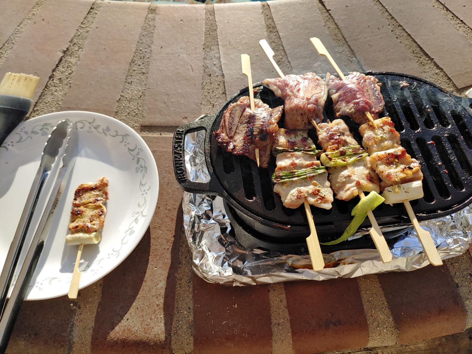 IronMaster Mini 100% Cast Iron Hibachi Grill, Tabletop Small Portable Charcoal Grill for Outdoor Camping, Japanese BBQ Grill Grate Surface 11
