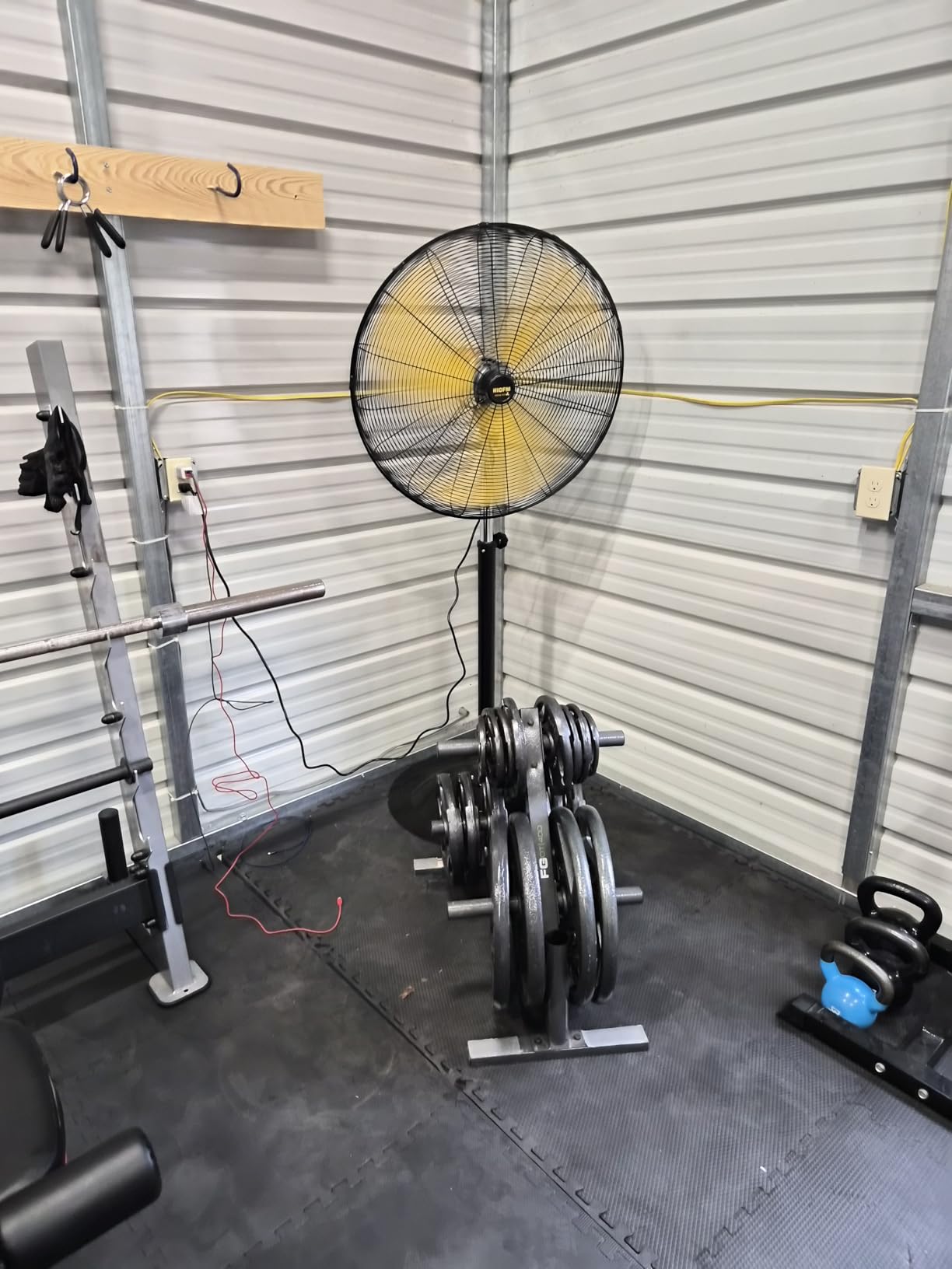 HiCFM 5000 CFM 20 inch High Velocity Pedestal Oscillating Fan with Powerful 1/5 Motor, 9ft Power Cord, Oscillation, Metal Body with Wheels for Garage, Commercial, Industrial - UL Safety Listed customer photo 1