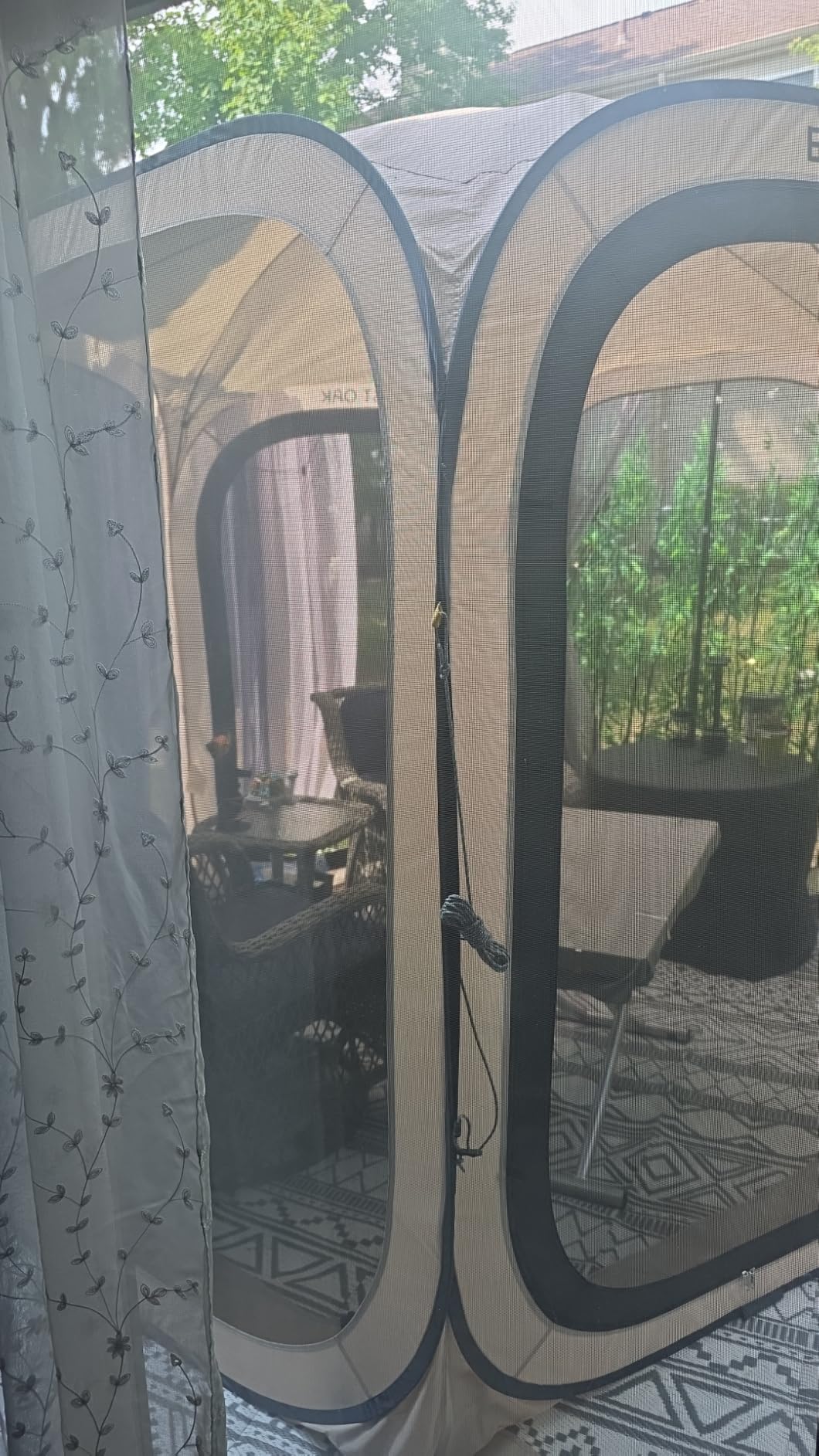 East Oak Pop up Screen Tent with Mosquito Netting, Portable Screen House Canopy Shelter, 10 x 10 FT Instant Screen Gazebo & UPF 50+ UV Protection for Patio, Backyard, Deck & Outdoor Activities, Beige customer photo 1