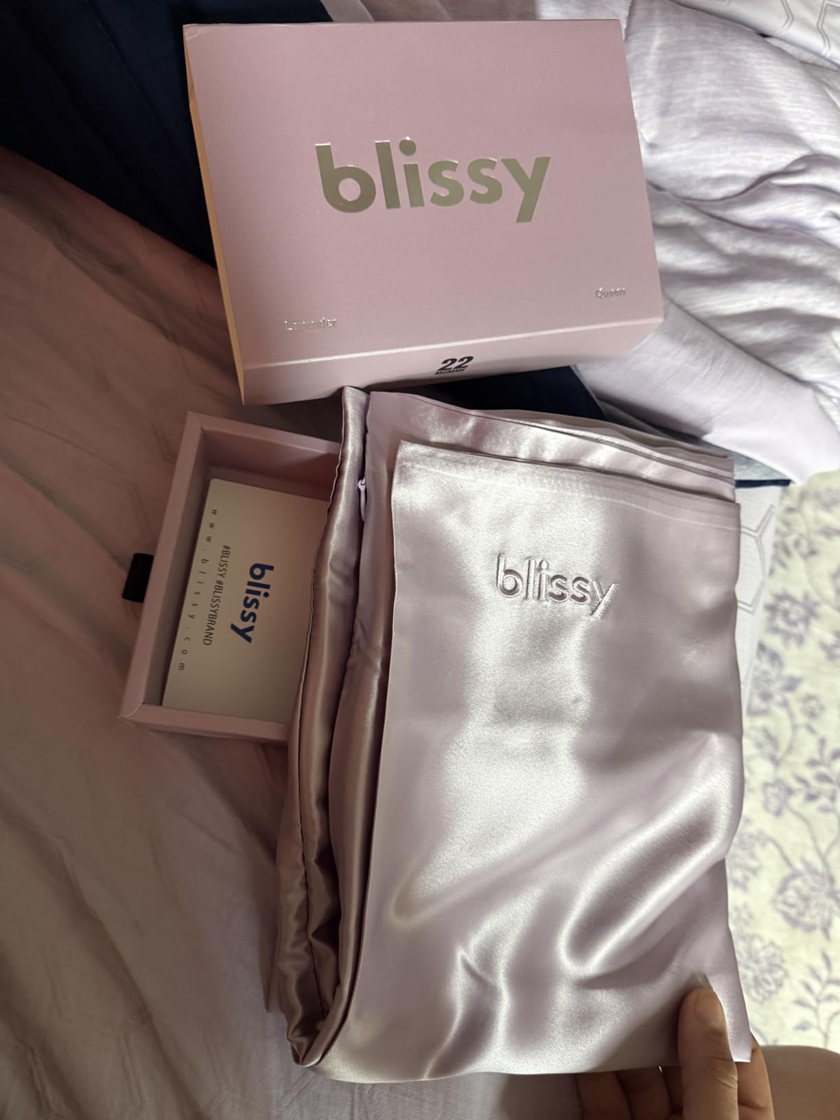 Blissy Silk Pillowcase - 100% Pure Mulberry Silk - 22 Momme 6A High-Grade Fibers - Silk Pillow Cover for Hair & Skin - Regular, Queen & King (Silver, Standard) customer photo 1