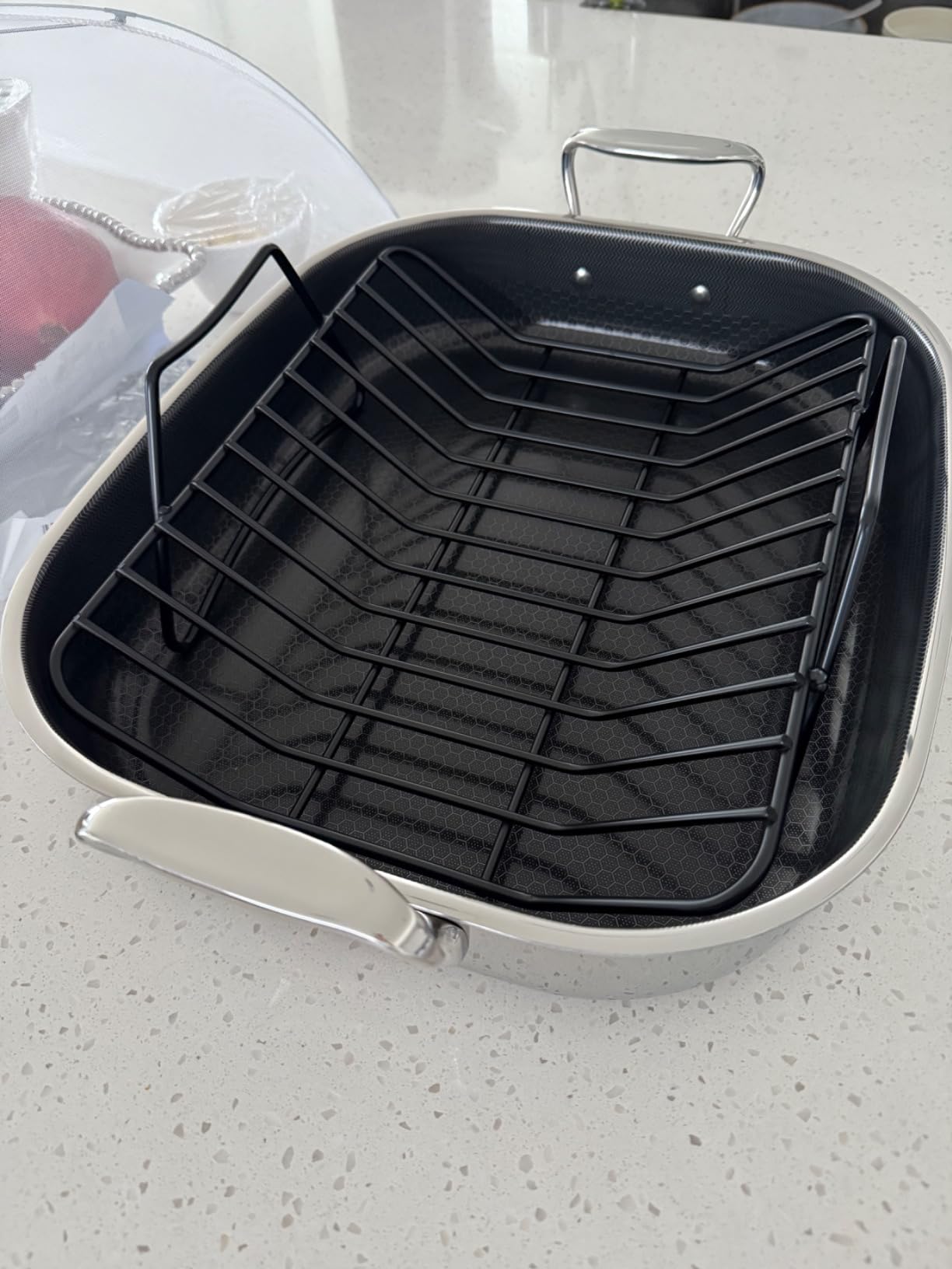 HexClad Hybrid 17 x 14 Inch Rectangular Nonstick Roasting Pan with Rack | Stay-Cool Handles, Dishwasher and Oven Safe up to 900°F, Compatible with All Cooktops, Induction Ready customer photo 1