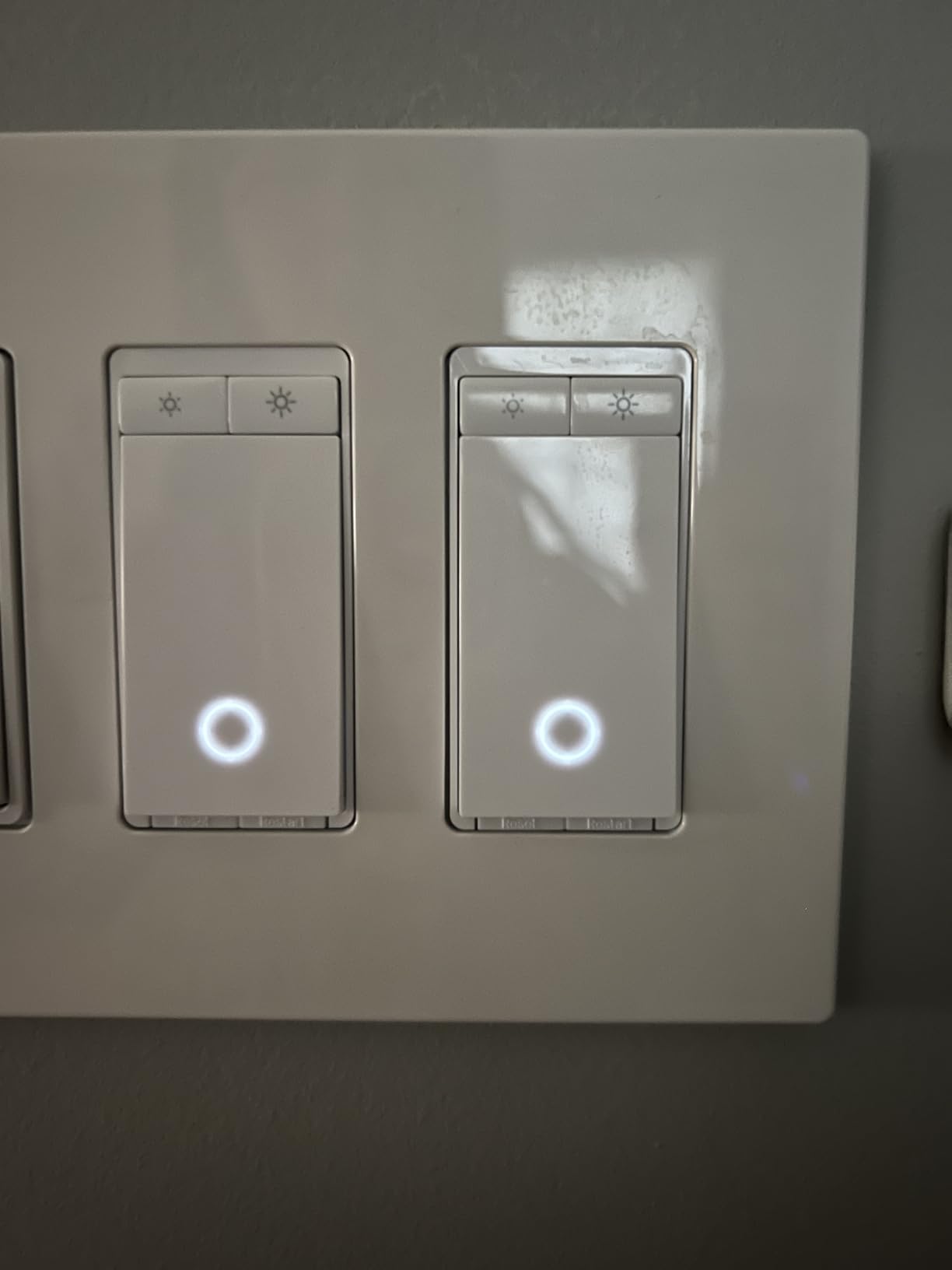 Kasa Apple HomeKit Smart Dimmer Switch KS220, Single Pole, Neutral Wire Required, 2.4GHz Wi-Fi Light Switch Works with Siri, Alexa and Google Home, UL Certified, No Hub Required, White customer photo 2