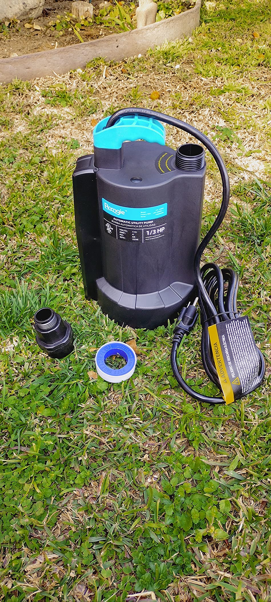 Automatic Water Pump, 2250GPH Sump Pump Submersible Basement Portable Electric Utility Water Pump Removal for Pool Draining Basement Hot Tubs Garden Pool Cover Pond, Black customer photo 1