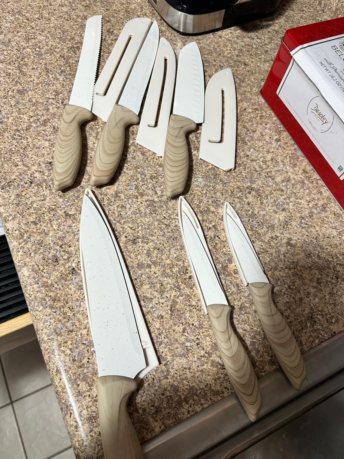 Home Hero Santoku Knife with Sheath - High Carbon Stainless Steel Knife, Nonstick Blade, Ergonomic Handle & Protective Sheath (7-Inch) customer photo 2