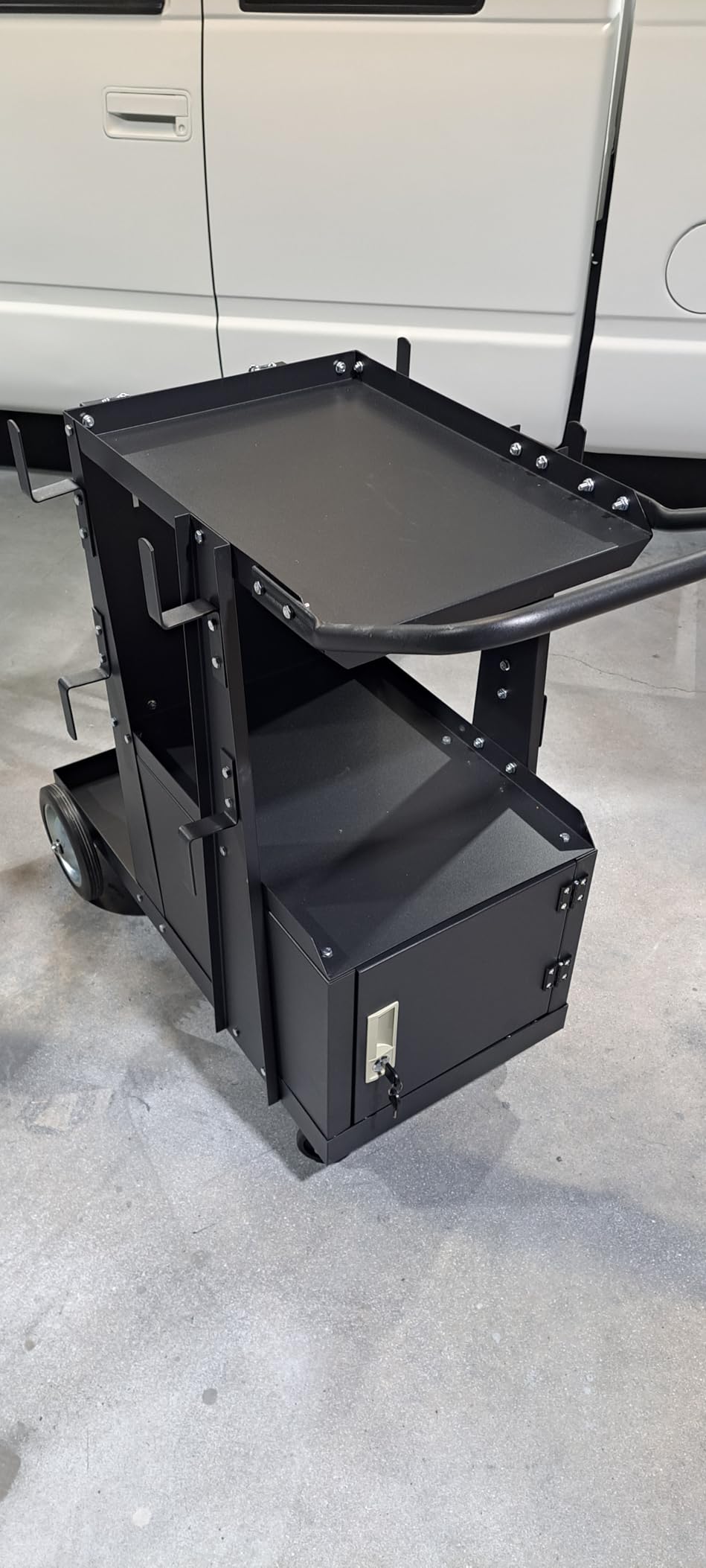 RCARTICH Welding Cart, Heavy Duty Rolling Welder Cart with 360 Swivel Wheels, Large Size Welder Cart for MIG MMA TIG Welding Machine and Plasma Cutter Tank customer photo 2