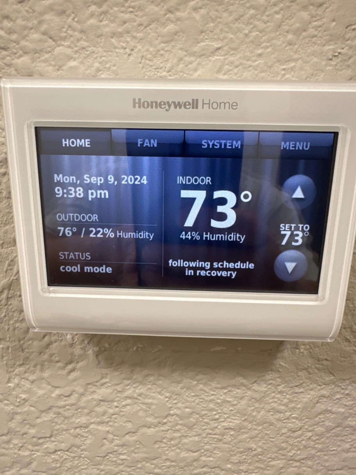 Playhardest Honeywell TH9320WF5003 Wi-Fi 9000 Color Touch Screen Programmable Thermostat, White with Extended 5-Year Warranty customer photo 2