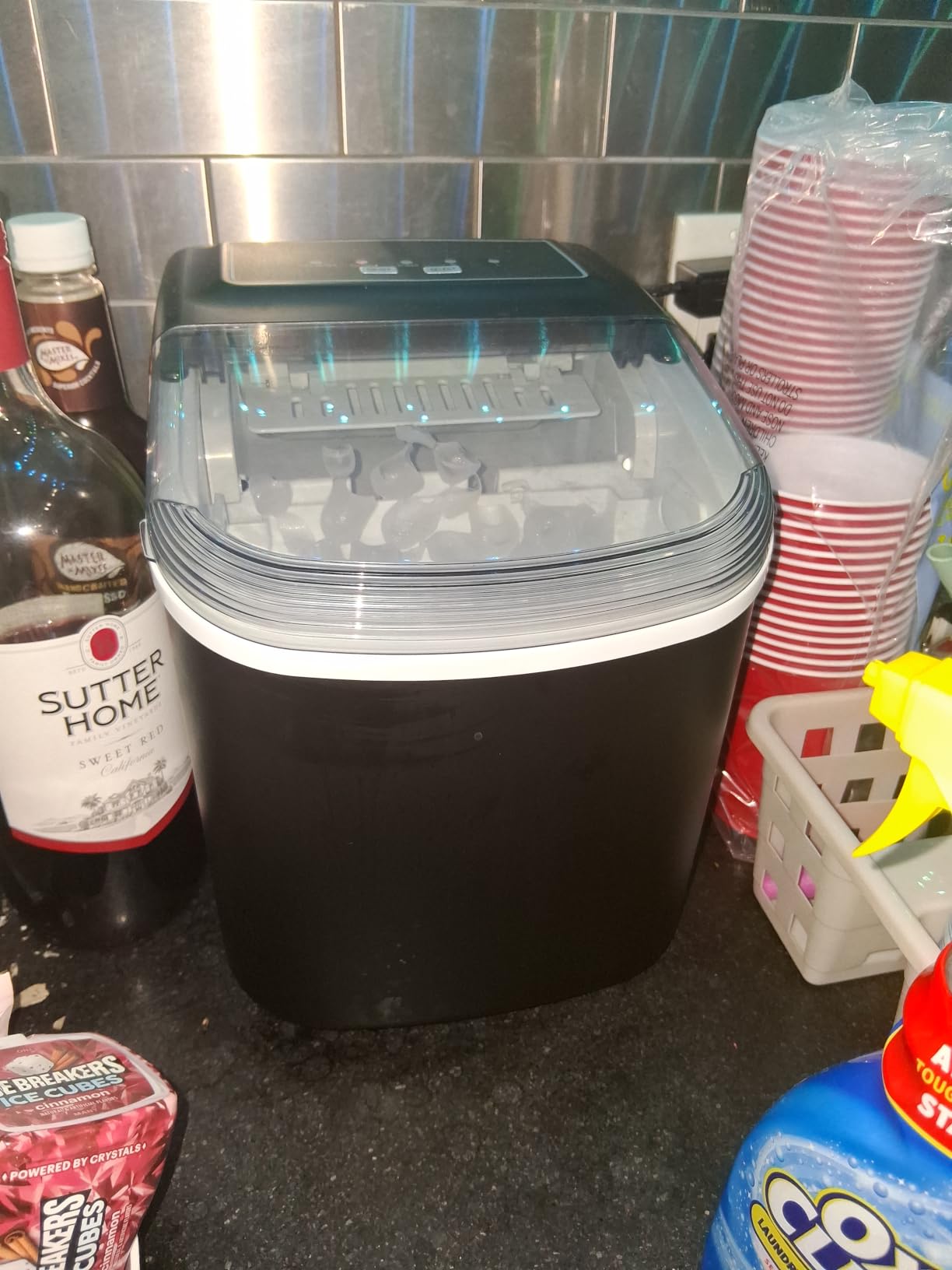 Erivess Ice Makers Countertop, Portable Ice Machine Maker Self-Cleaning, 26Lbs/24H, 9 Bullet Cubes Ready in 6 Mins, Scoop and Basket, for Home/Office/Kitchen customer photo 1