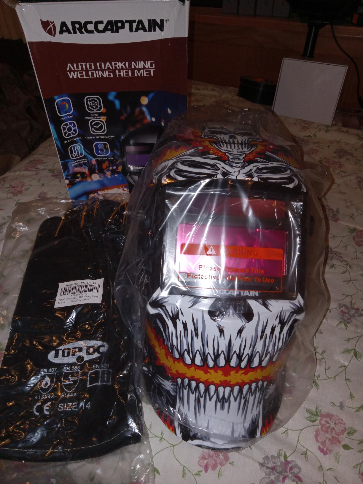 ARCCAPTAIN Welding Helmet Auto Darkening, 1/25000s Response, Shade 4/9-13 | 1/1/1/1 True Color Welding Hood with 4 Arc Sensors, Solar Powered, 3.86