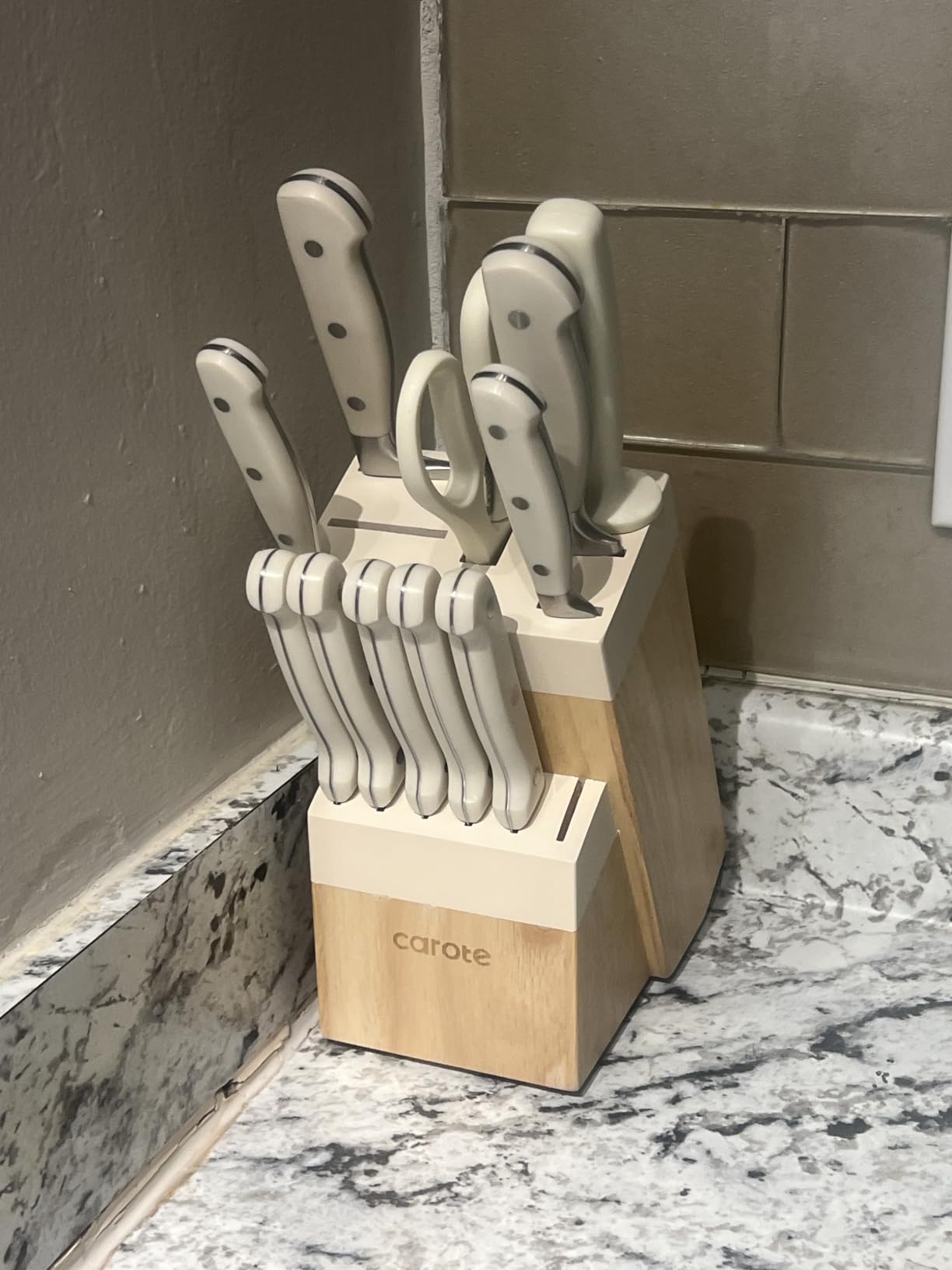 CAROTE 14-Piece Knife Set with Wood Block, Rust-Resistant, Cream | Razor-Sharp High Carbon Stainless Steel Knives, Long-Lasting Sharpness, Forged, Triple-Riveted Ergonomic Non-Slip Handles customer photo 1