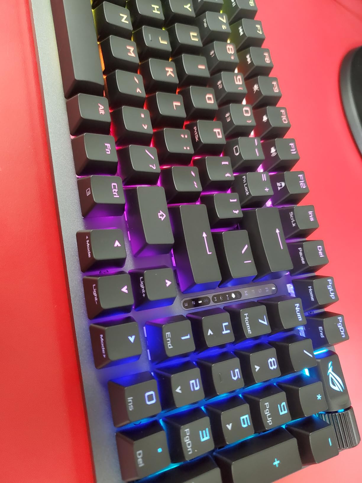 ASUS ROG Strix Scope II 96 Wireless Mechanical Gaming Keyboard – 96% Full-Size, Tri-Mode Connectivity, Hot Swappable Pre-lubed ROG NX Snow Linear Switches, PBT Keycaps, RGB, PC/Mac Support-Black customer photo 1