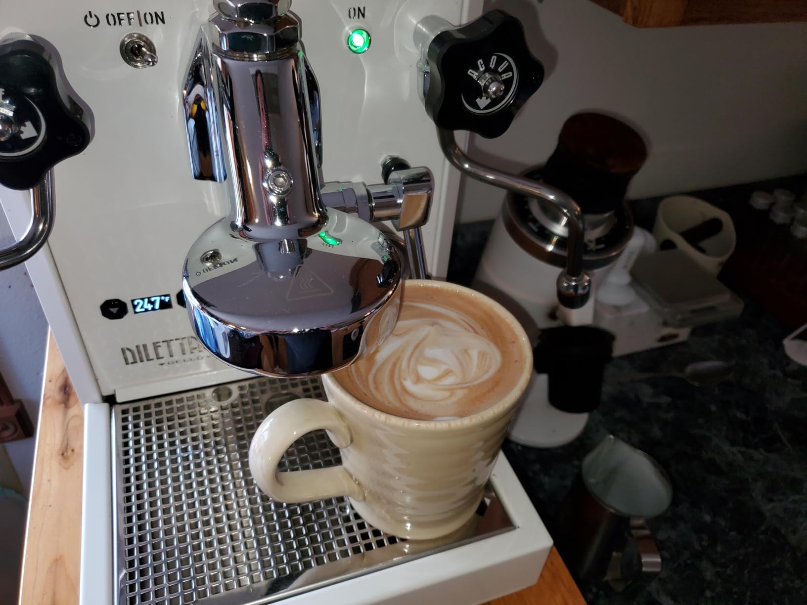 Diletta Bello+ Espresso Machine (Stainless Steel) | E61 | PID Temperature Control | Shot Timer | Programmable Preinfusion | Handmade In Italy customer photo 1