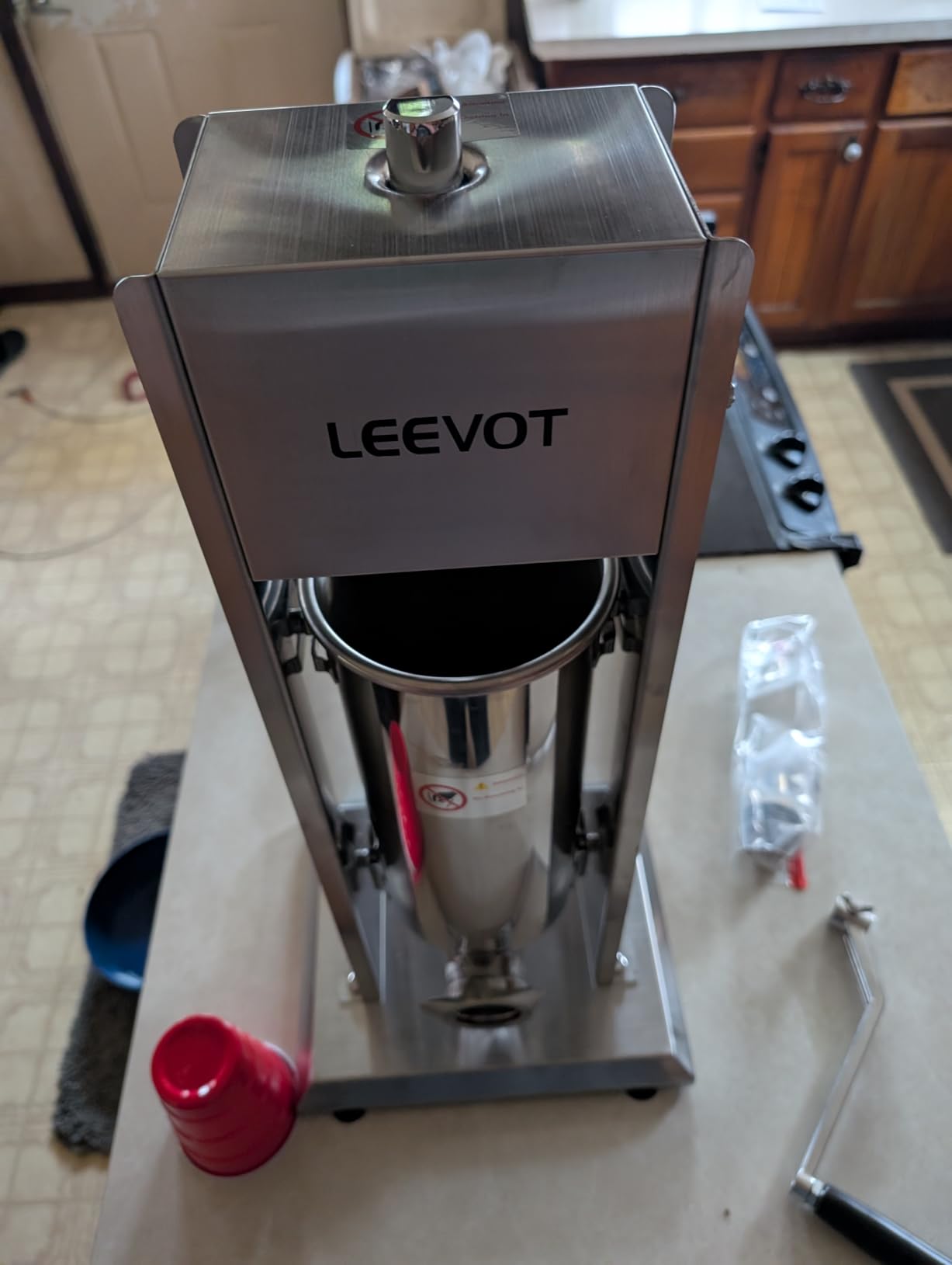 LEEVOT 7LBS/3L Manual Sausage Stuffer, Professional Stainless Steel Sausages Maker & Filler Kit with 2 Speed, 5 Stuffing Tubes, Vertical Meat Stuffers for Home Kitchen, Commercial Use customer photo 2